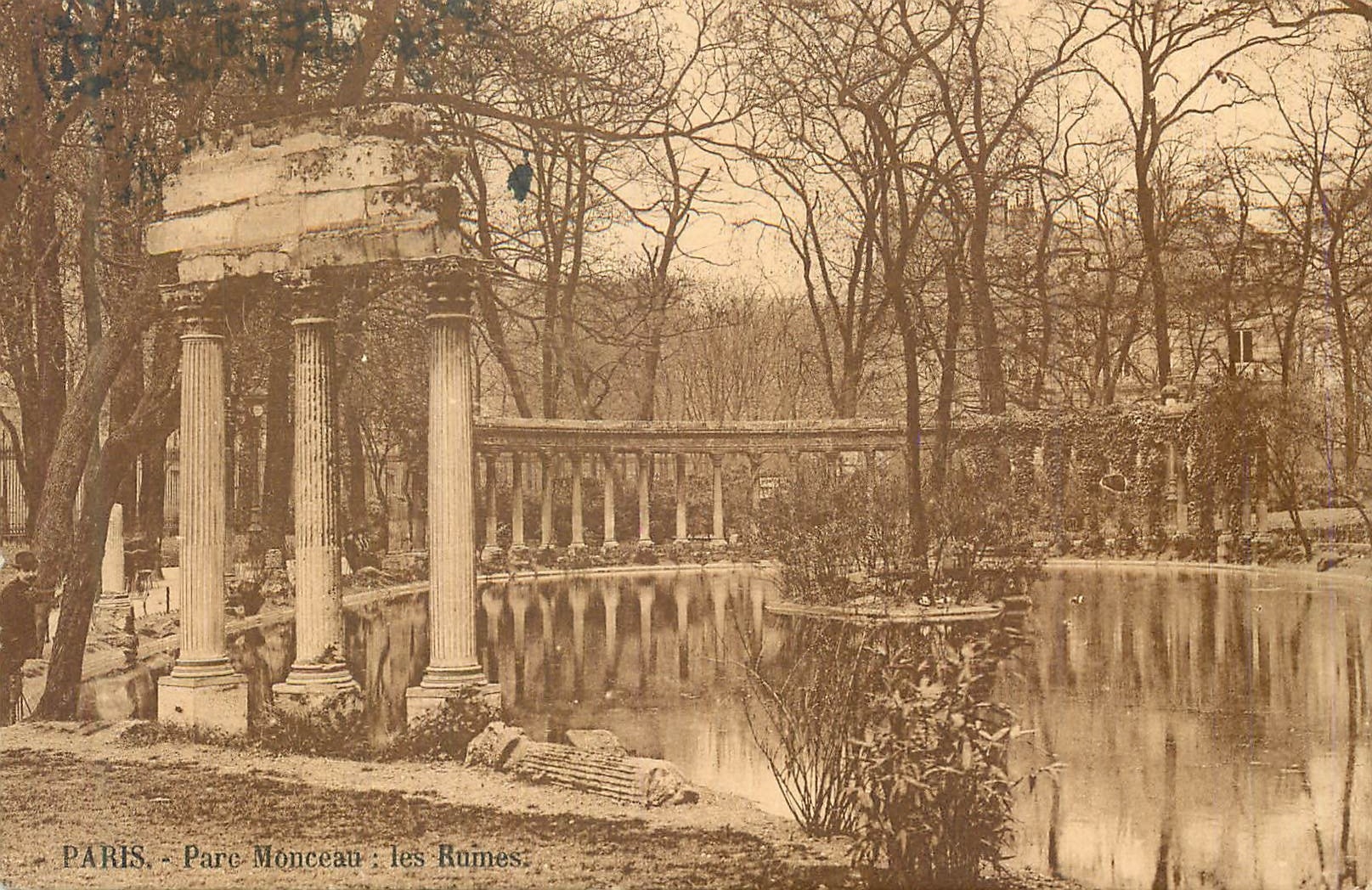CPA Paris Parc Monceau Les Ruines
