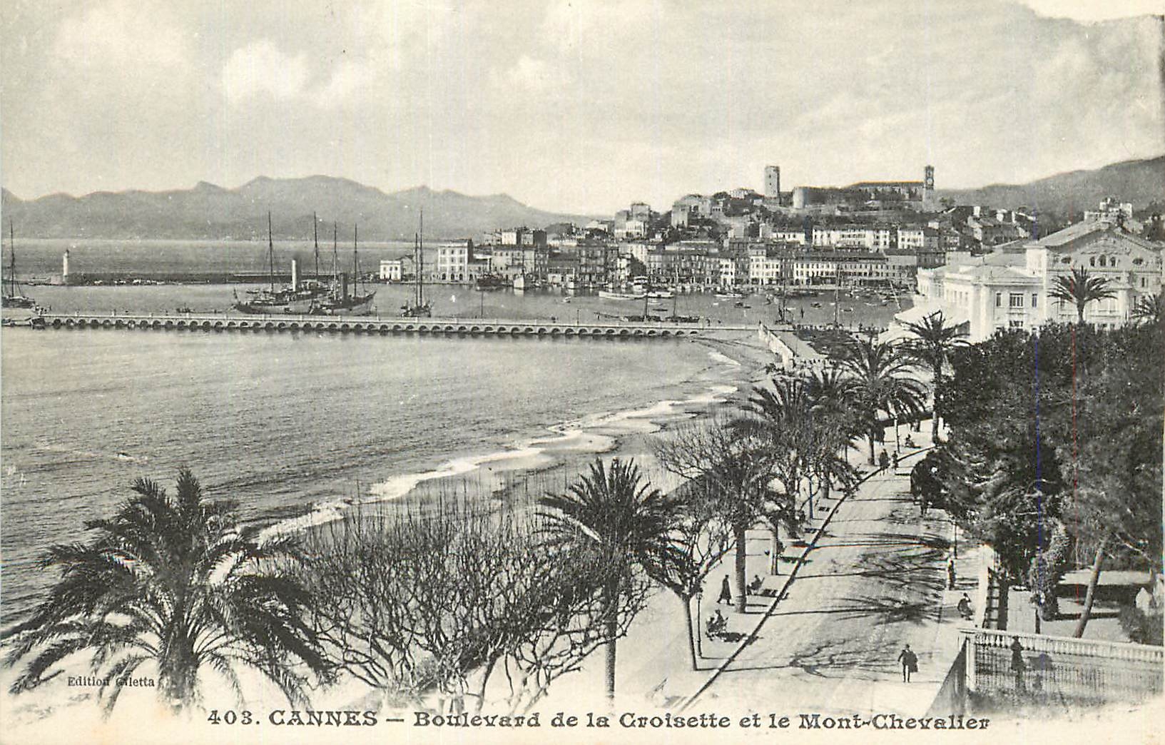 CPA Cannes Boulevard de la Croisette et le Mont Chevalier