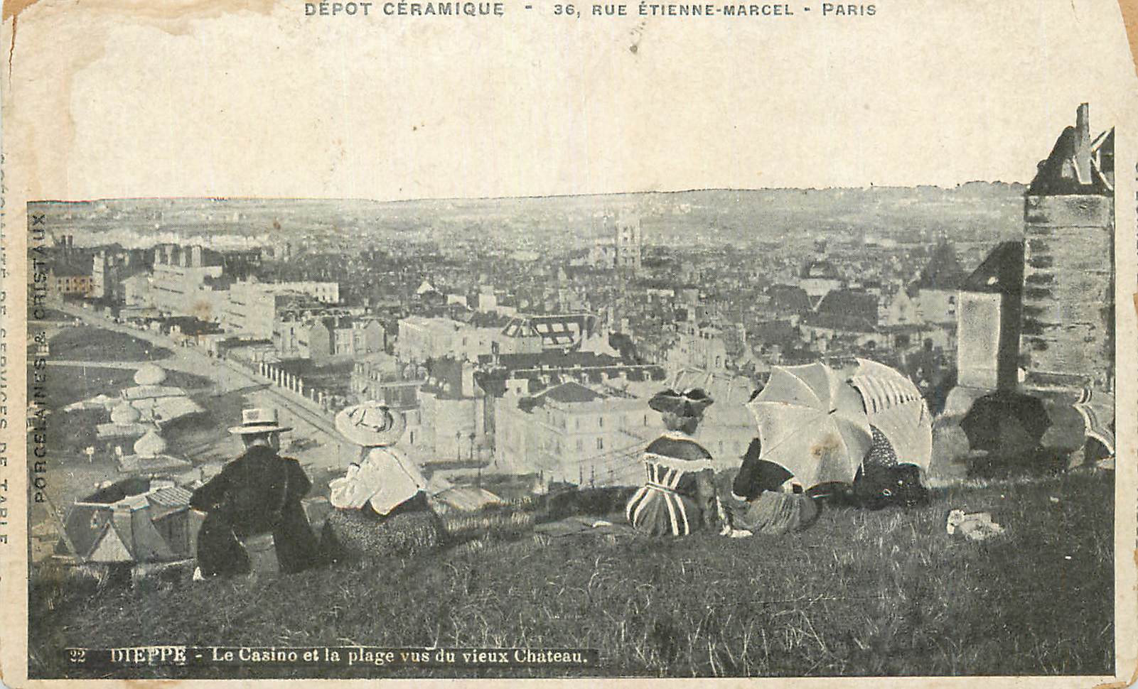 CPA Dieppe Le Casino et la Plage vus du vieux Chateau Depot Ceramique rue Etienne Marcel Paris