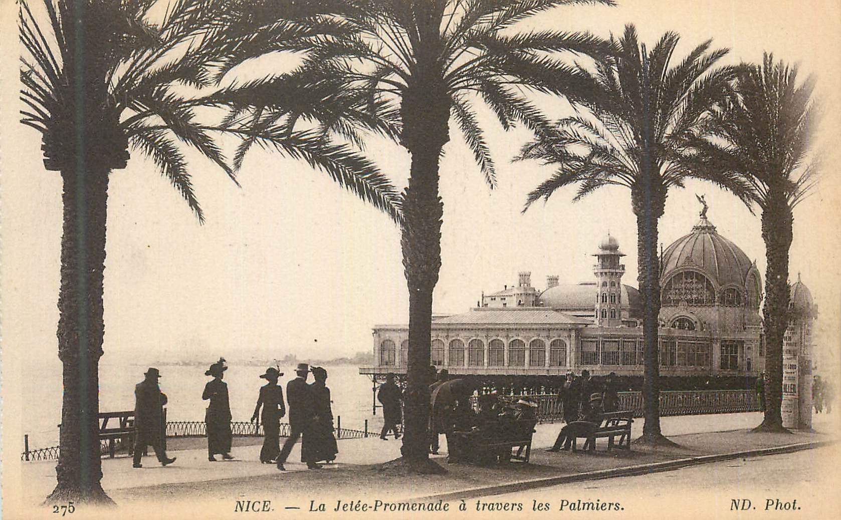CPA Nice La Jetee Promenade a Travesrs les Palmiers
