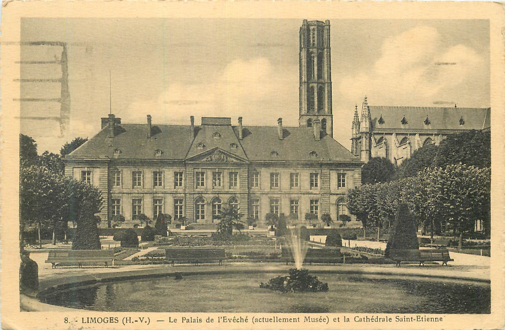 Limoges (H.-V.) — Le Palais de l'Evêché (actuellement Musée) et la Cathédrale Saint-Étienne