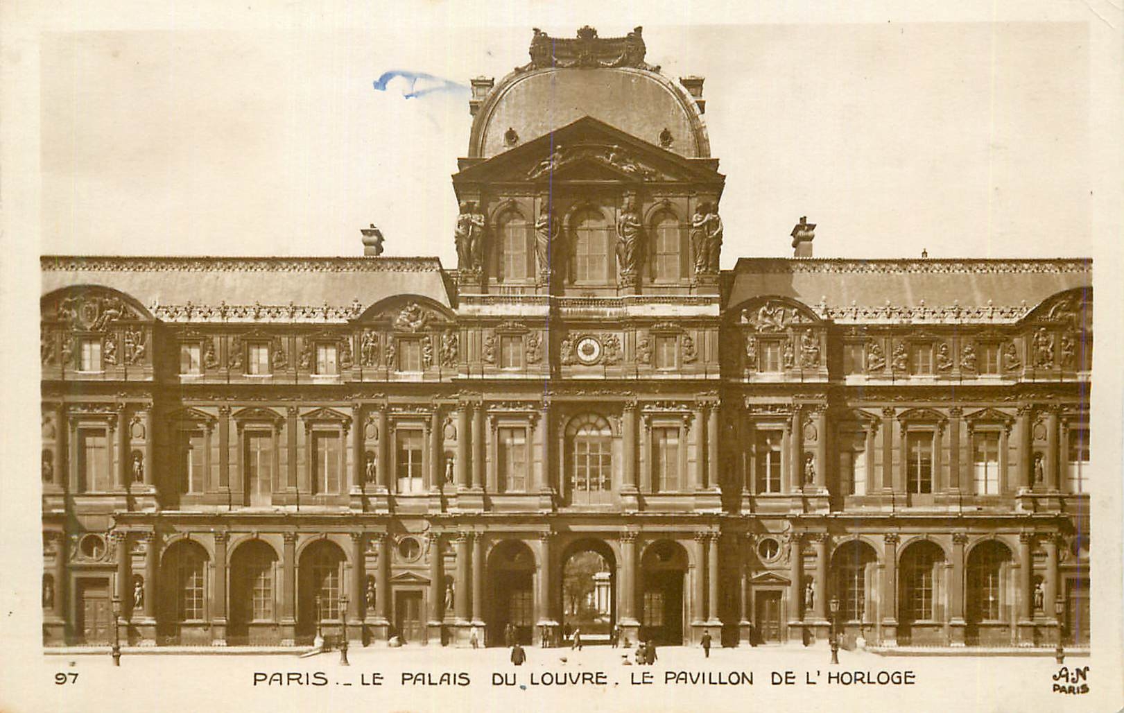 CPA Paris le Palais du Louvre Le Pavillon de l'Horloge