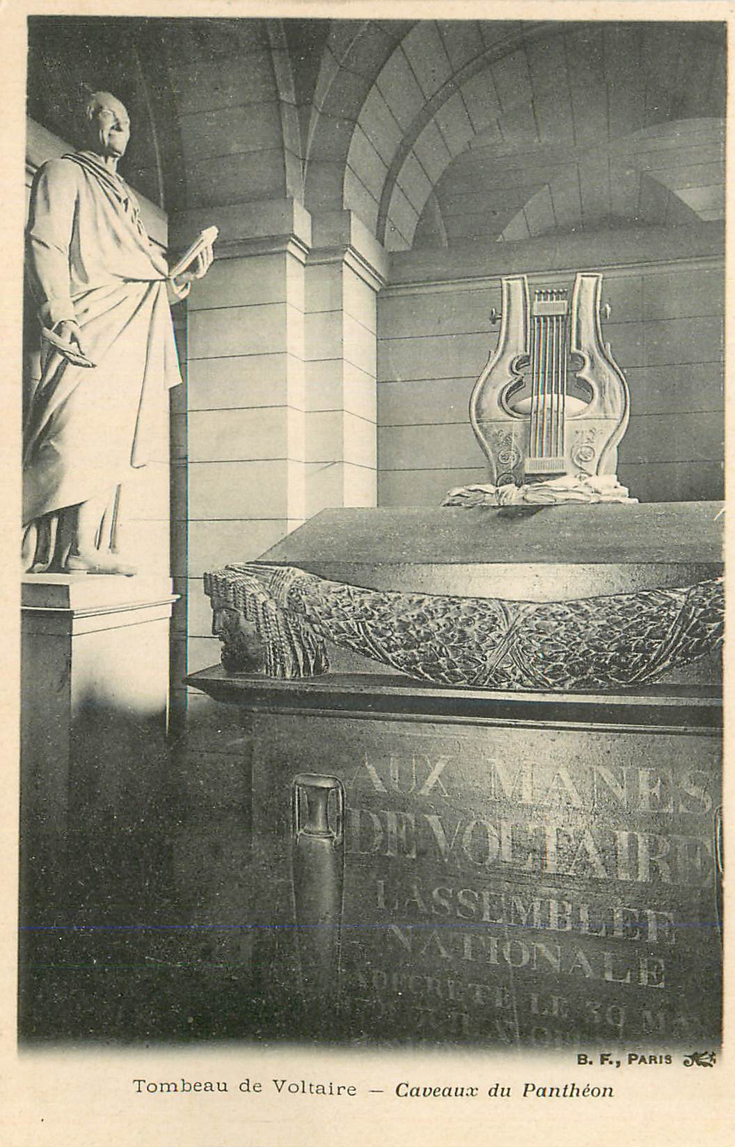 CPA Tableau de Voltaire Caveaux du Pantheon Paris