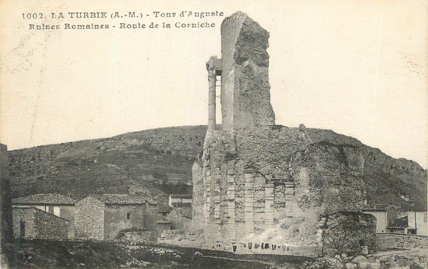CPA La Turbie (A M) Tour d'Auguste Ruines Romaines Route de la Corniche