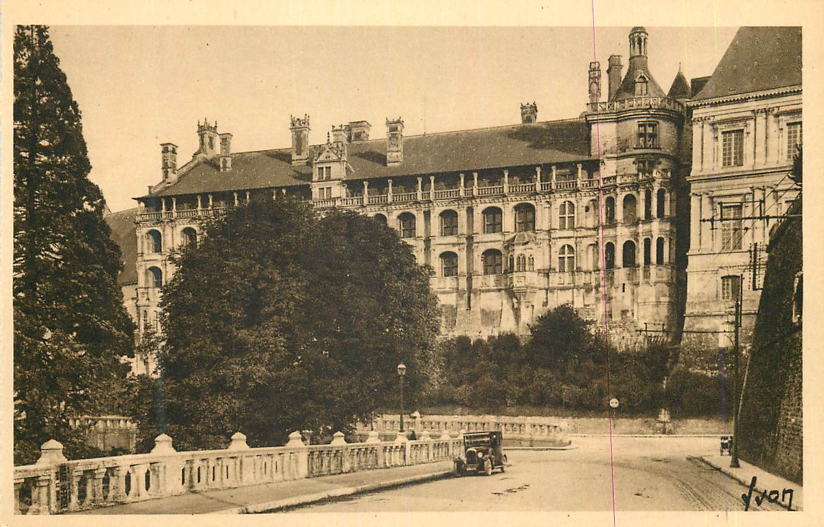 Château de Blois — Façade François Ier — Éditions d'Art Yvon, Paris