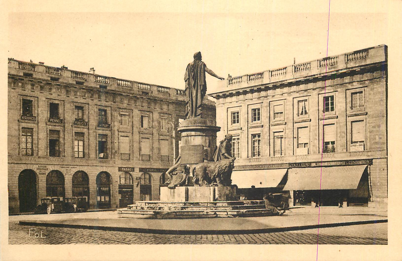 CPA La Ville Renaissante Reims Place Royale et Statue de Louis XV