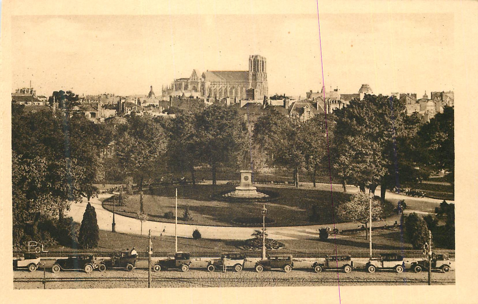 CPA La Ville Renaissante Reims Vue Generale Au Premier Plan Le Jardin Colbert