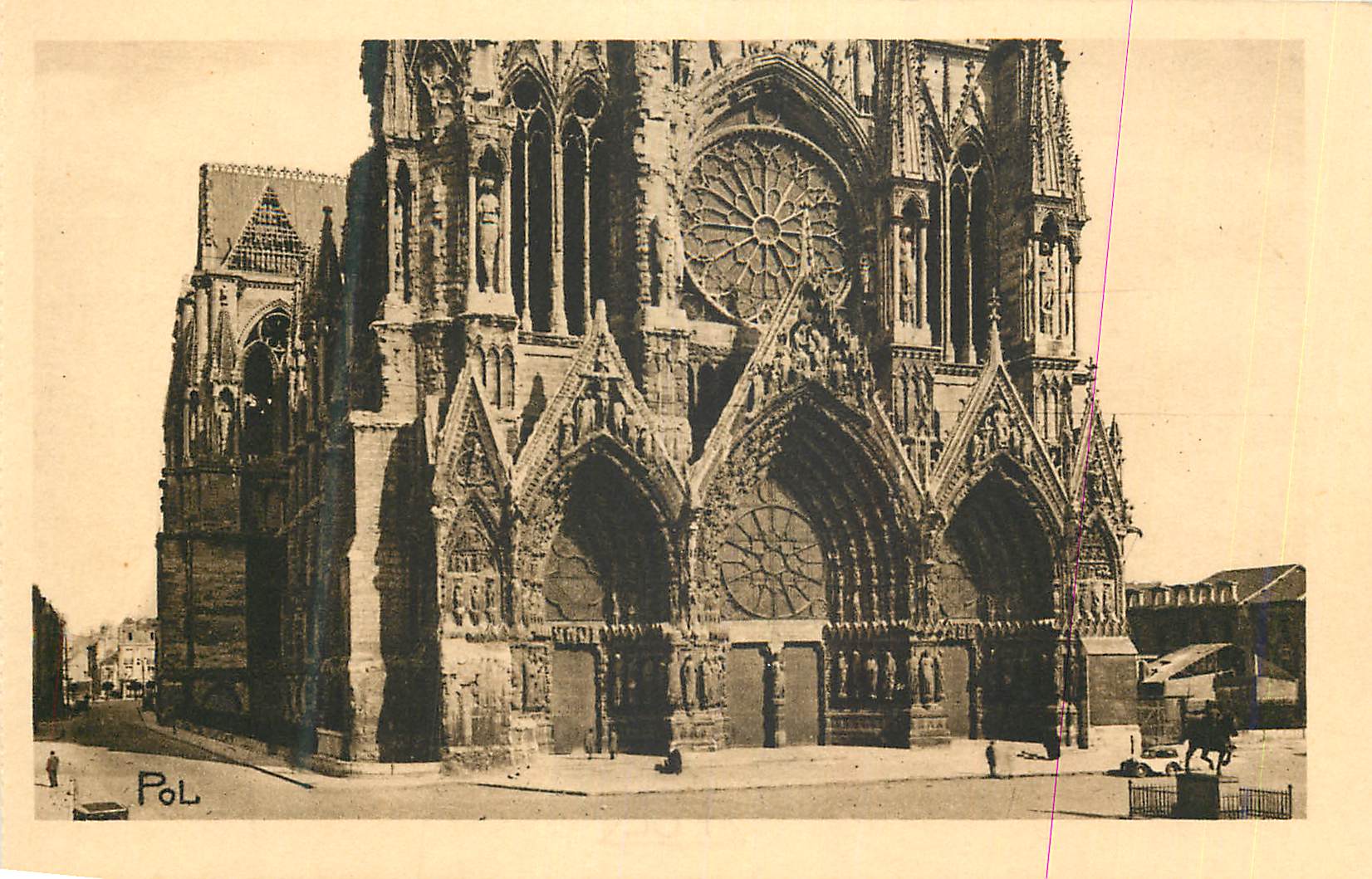 CPA La Ville Renaissante Reims La Cathedrale Le Portail