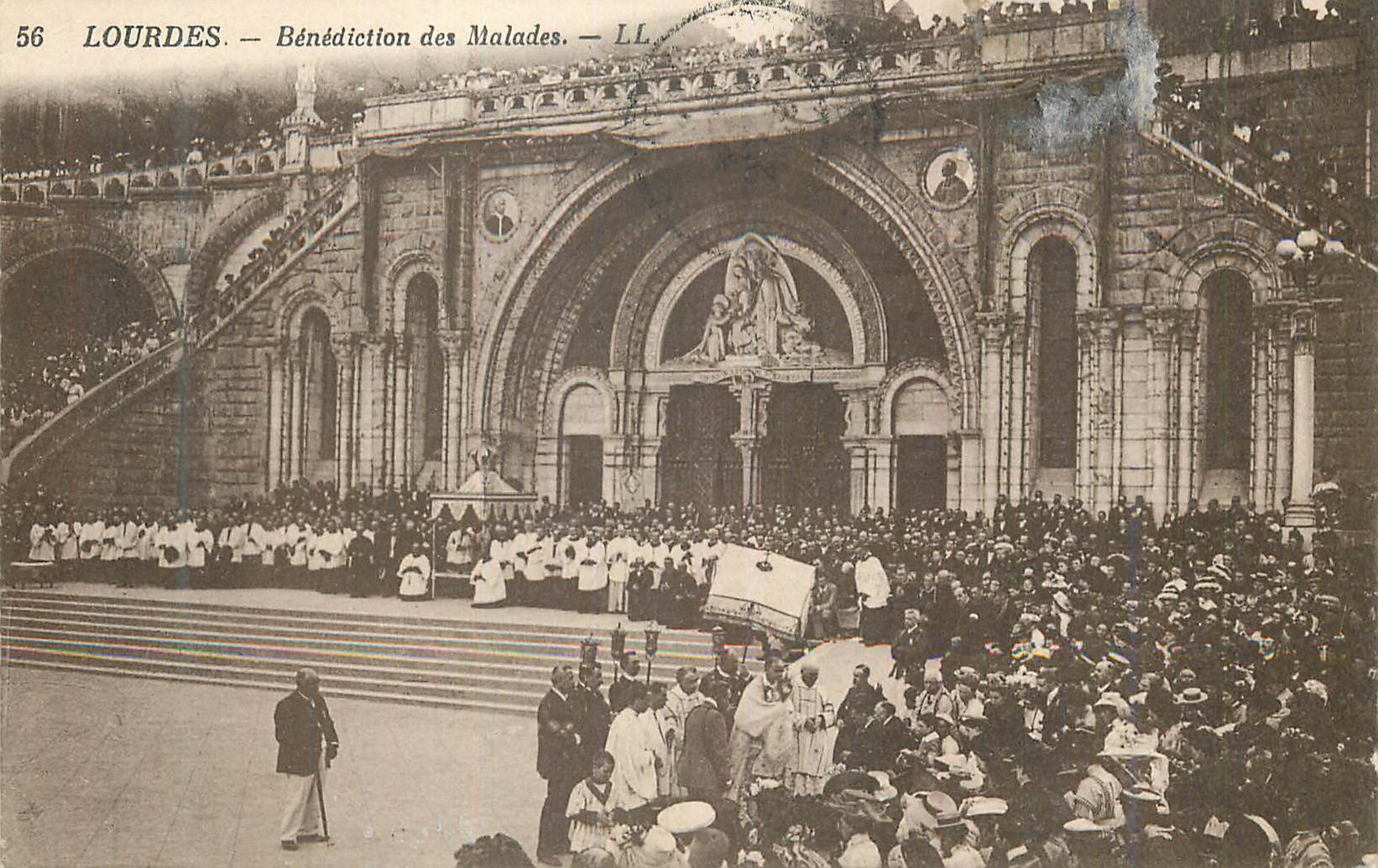 CPA Lourdes Benediction des Malades