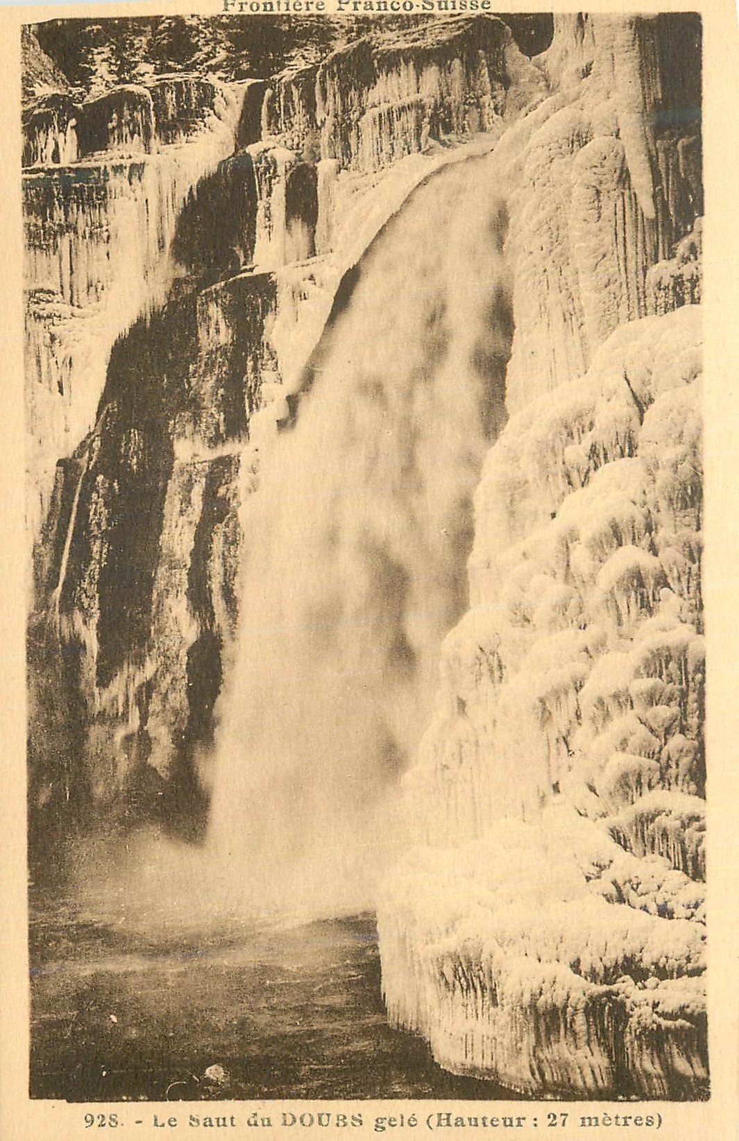 CPA le Saut du Doubs gele (Hauteur 27 metres)