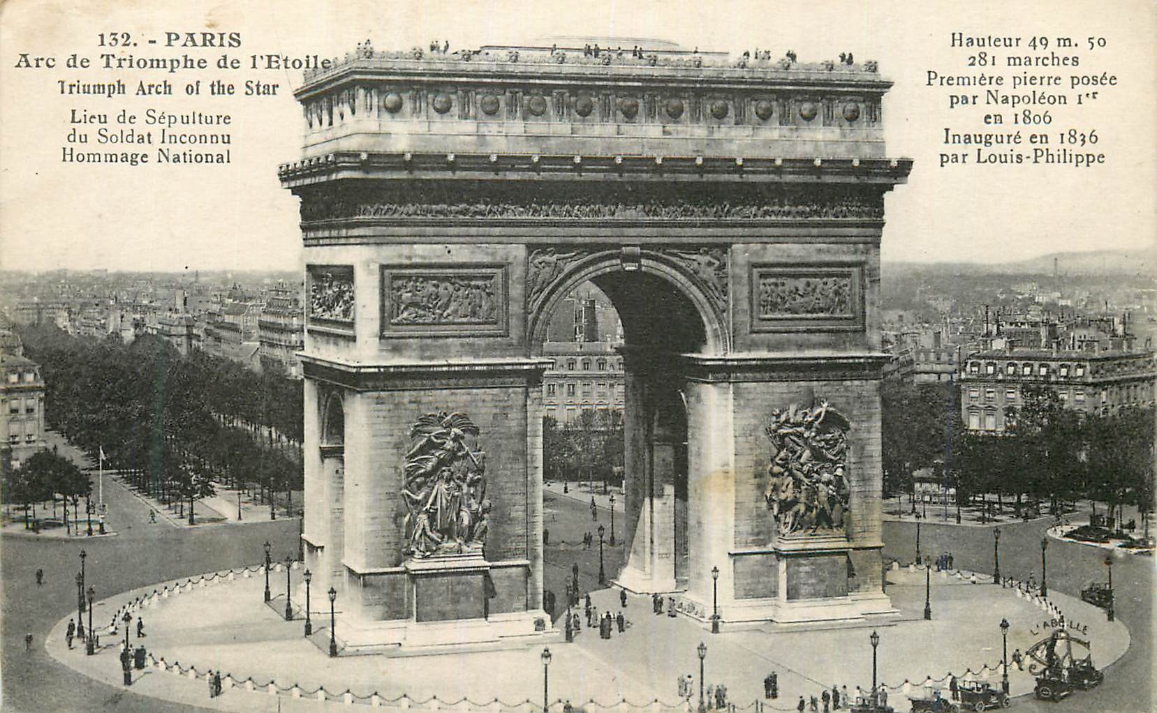 CPA Paris Arc de Triomphe de l'Etoile Lieu de Sepulture du Soldat Inconnu Hommage National