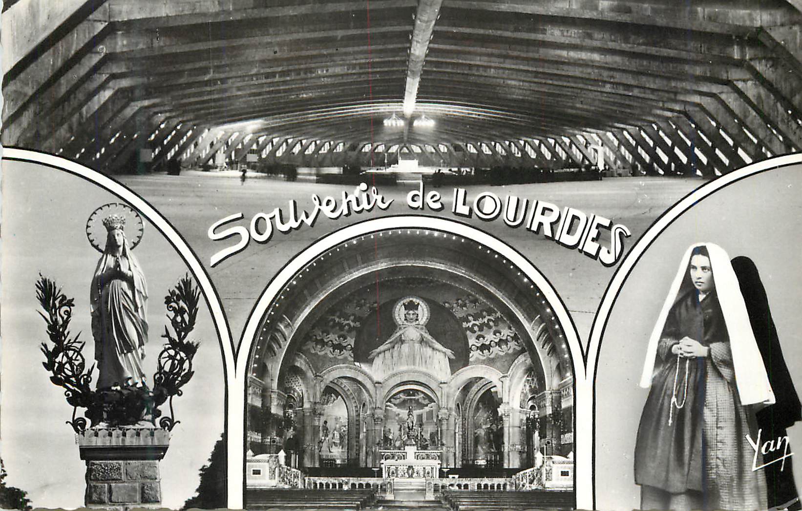 CPM Lourdes la Vierge Couronnee Interieur du Rosaire