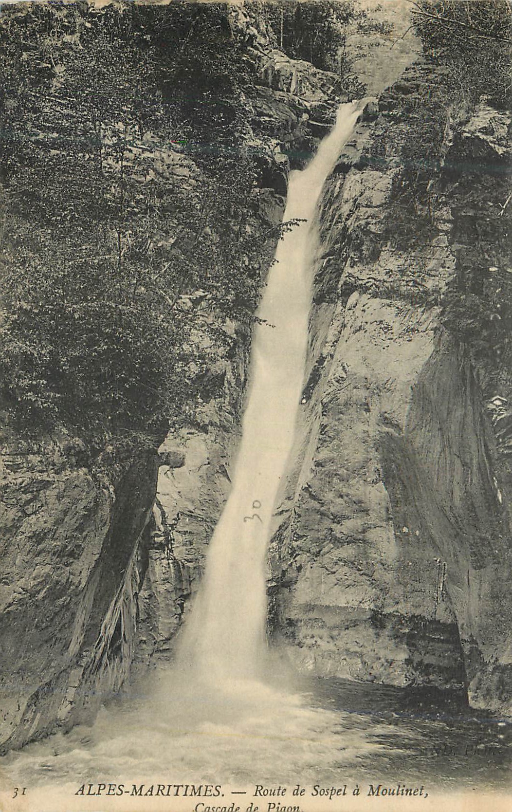 CPA Alpes Maritimes Routes de Sospel a Moulinet Cascade de Piaon