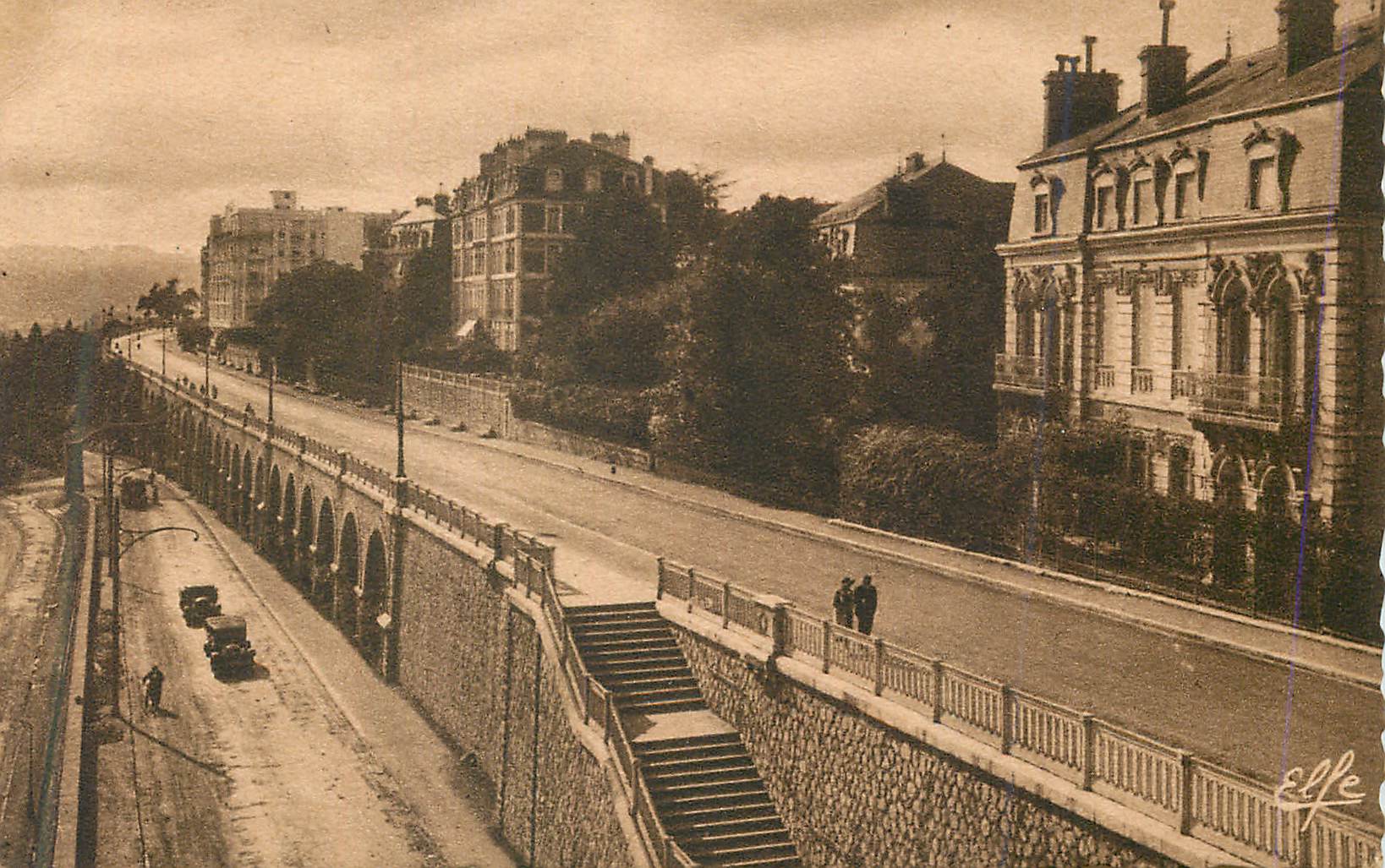 CPA Pyrenees Ocean Pau (Basses Pyrenees) le Boulevard des Pyrenees