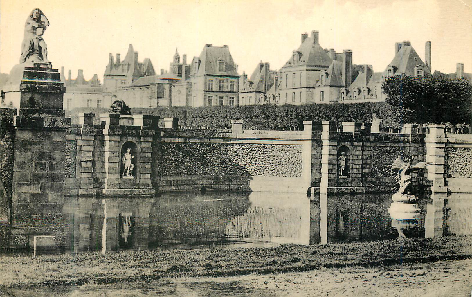 Schloss Fontainebleau — Der Cascade-See — Imp. Photo. L. Ménard