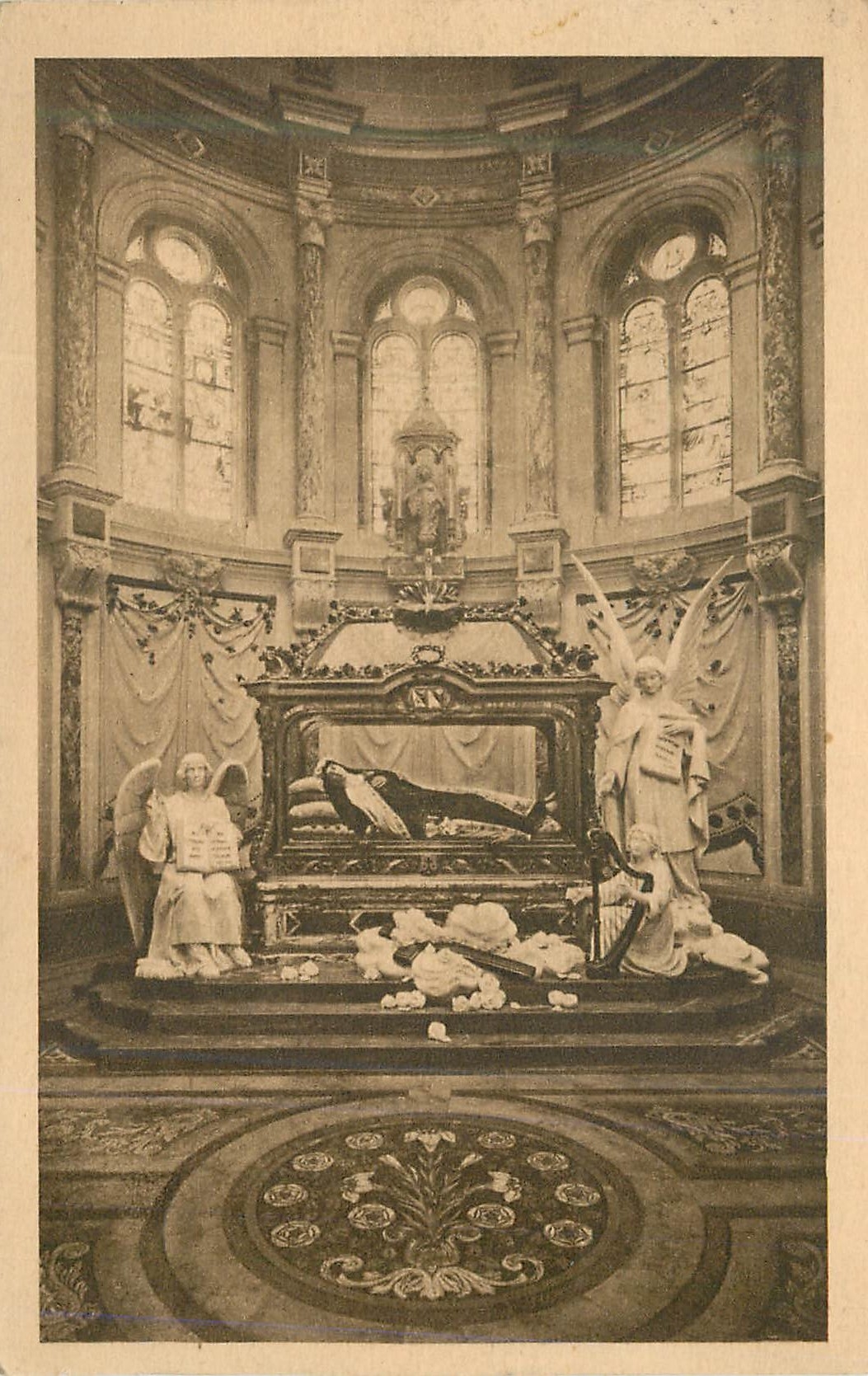 CPA Chapelle et Chasse de Sainte Therese de l'Enfant Jesus