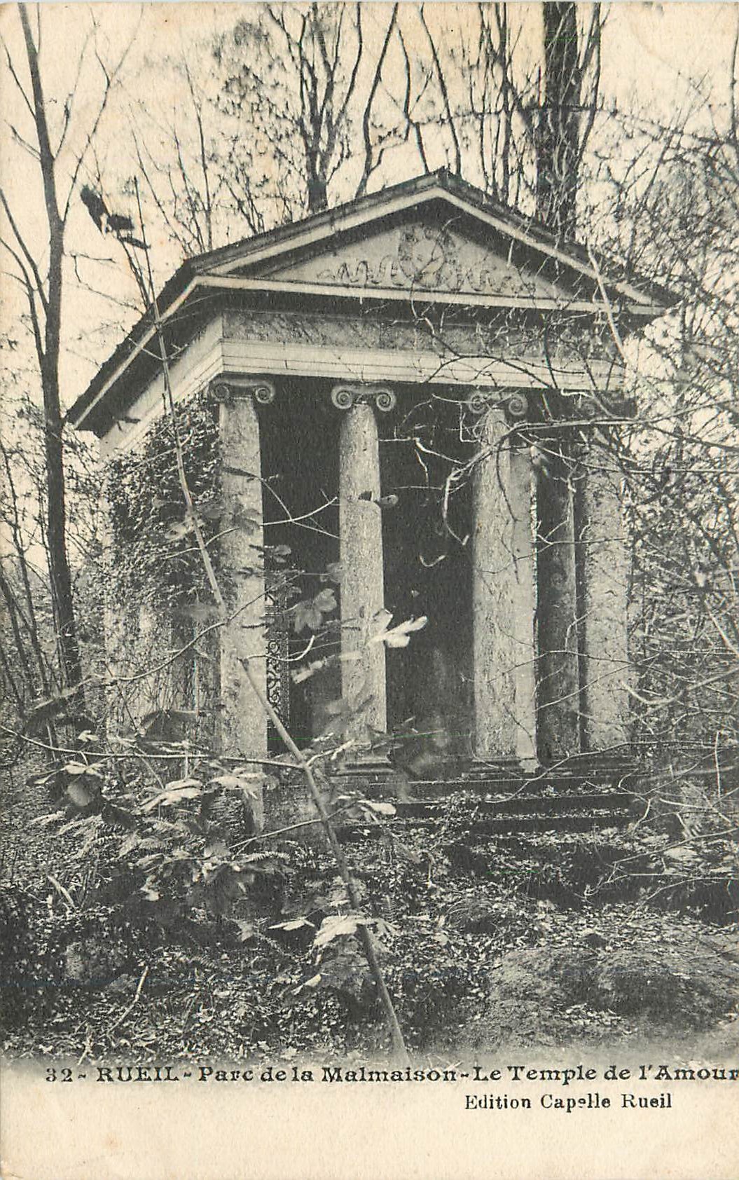CPA Rueil Parc de  la Malmaison Le Temple de l'Amour