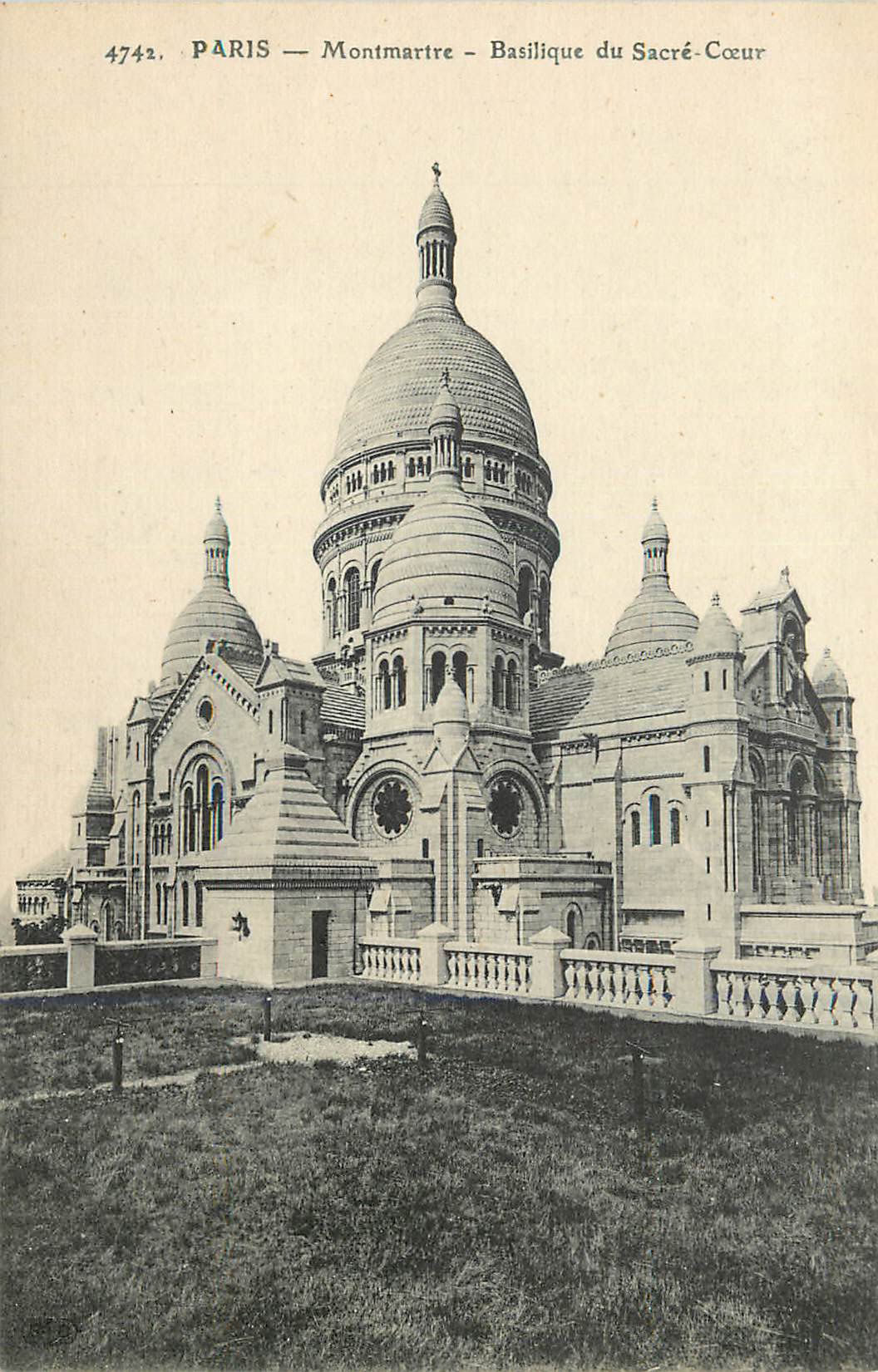 CPA Paris Montmartre Basilique du Sacre Coeur
