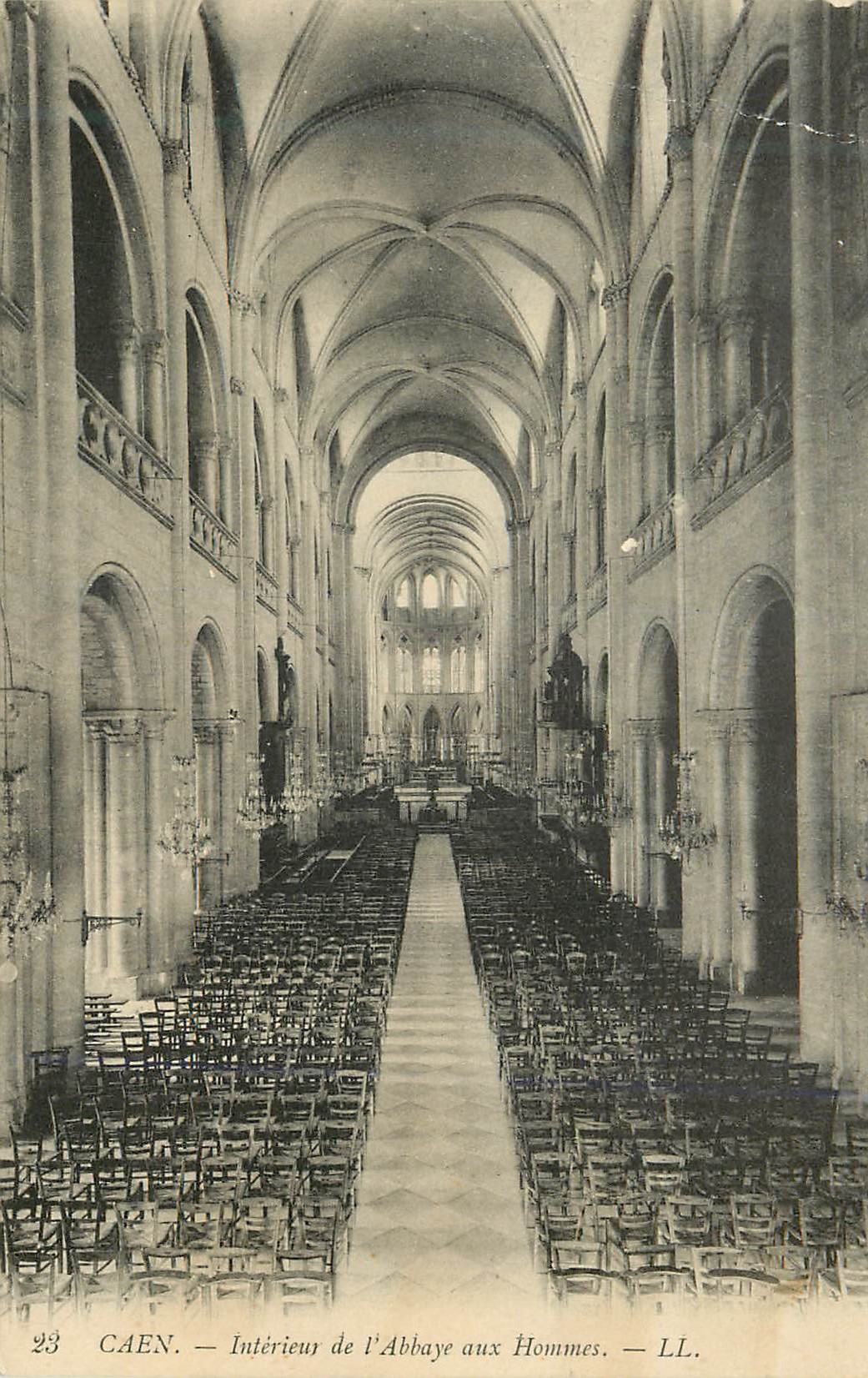 CPA Caen Interieur de l'Abbaye aux Hommes