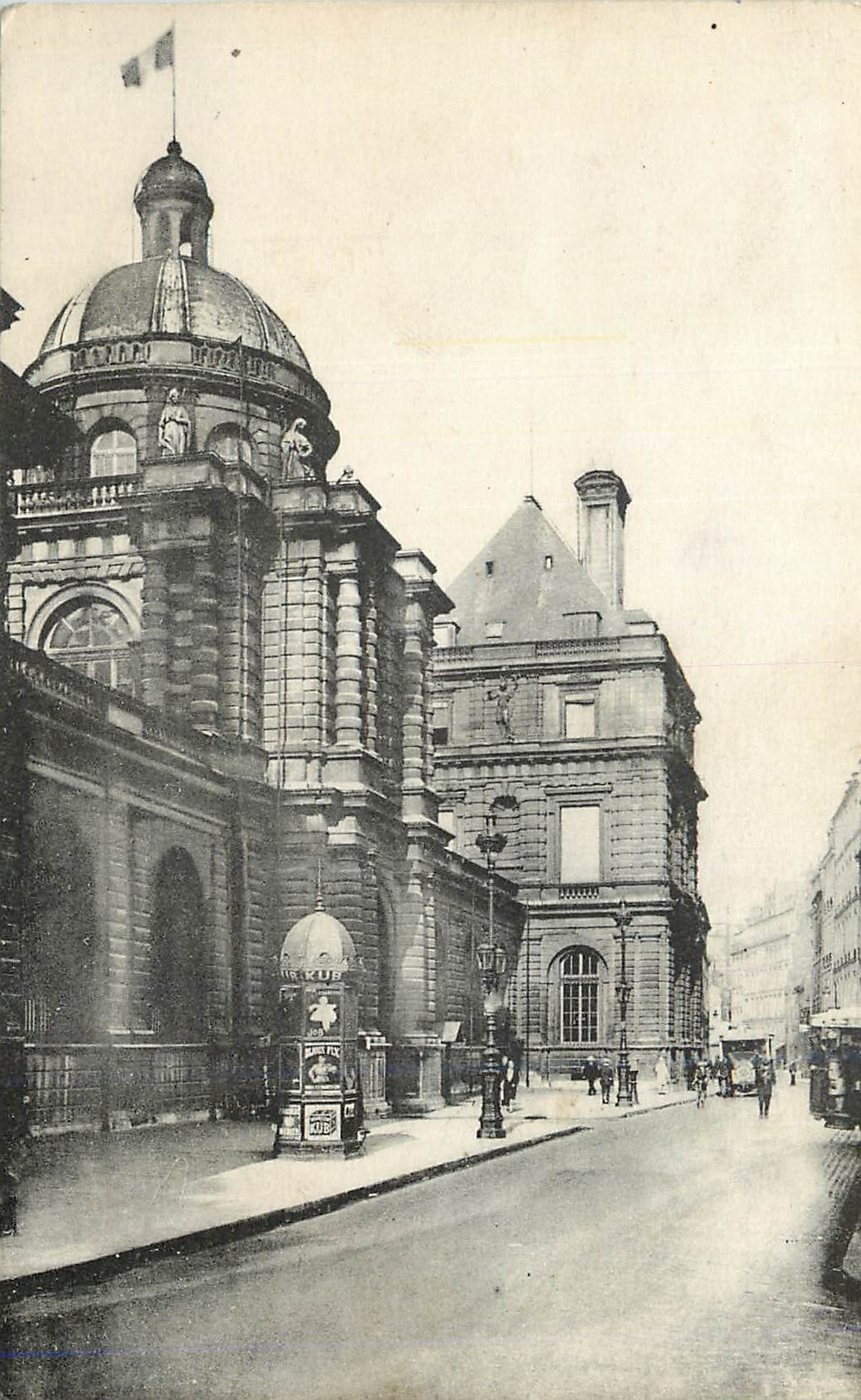 CPA Paris Le Palais du Senat