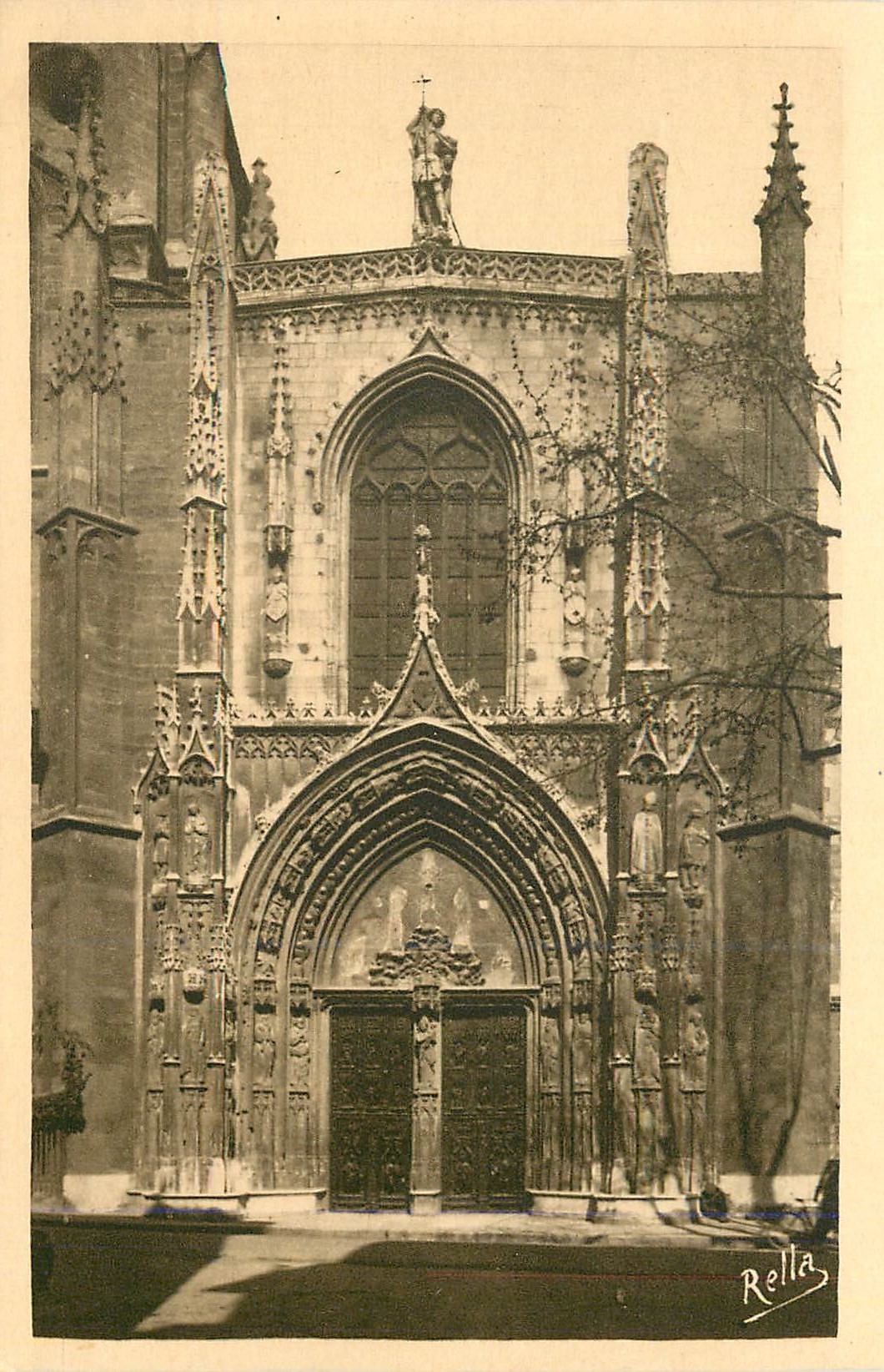 CPA Aix en Provence Grande porte Gothique de la Cathedrale Saint Sauveur