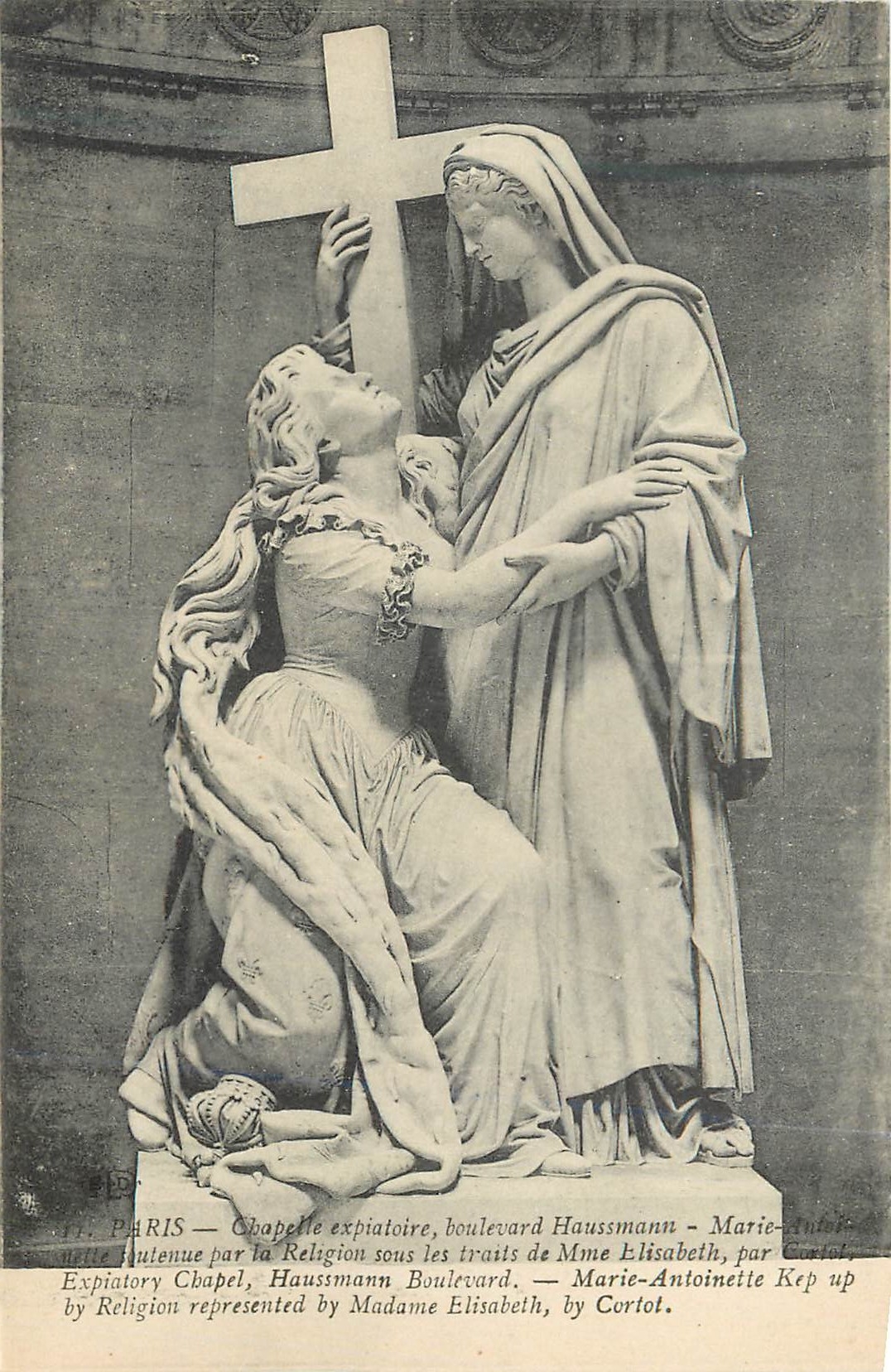 CPA Paris Chapelle Expiatoire Boulevard Haussmann