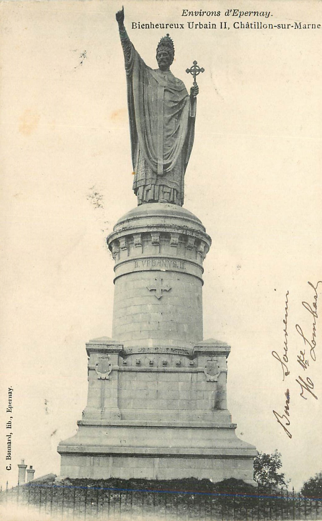 Statue de Bienheureux Urbain II — Châtillon-sur-Marne — G. Bonnard, Epernay