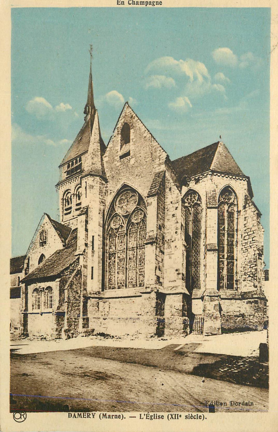 CPA En Champagne Damery (Marne) l'Eglise (XII e siecle)