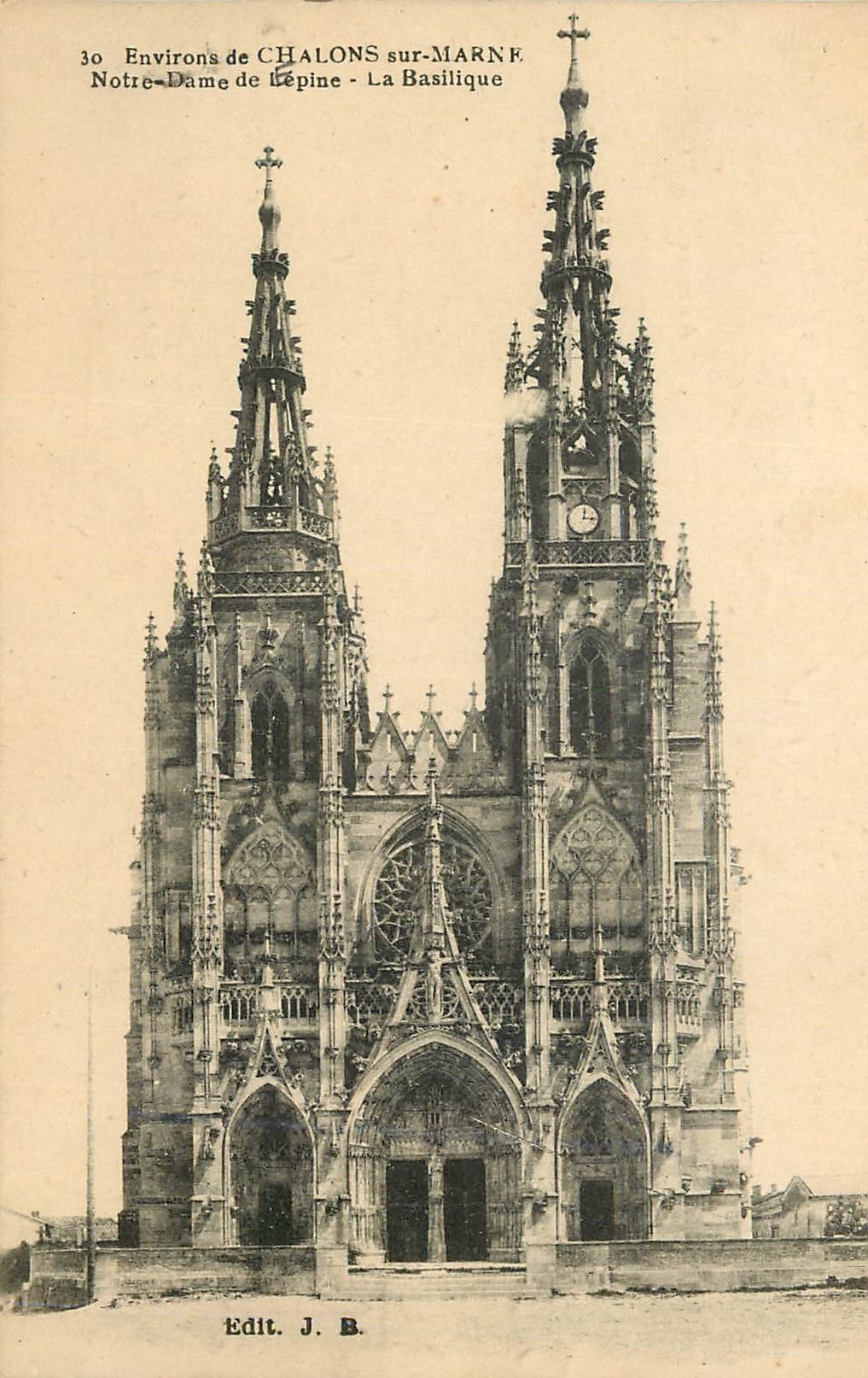 CPA Environs de Chalons sur Marne Notre Dame de Bepine la Basilique