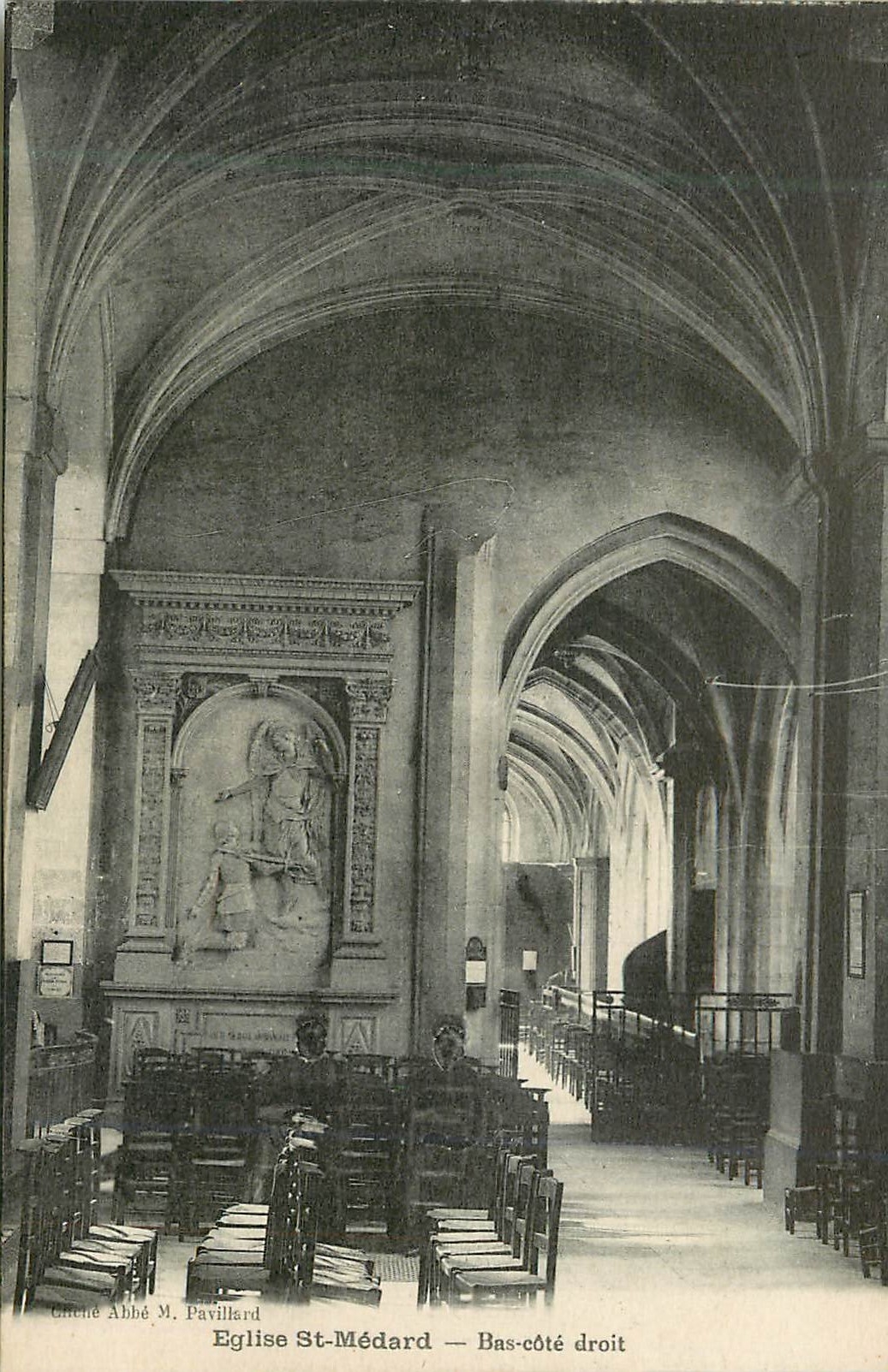 CPA Eglise St Medard Bas Cote Droit