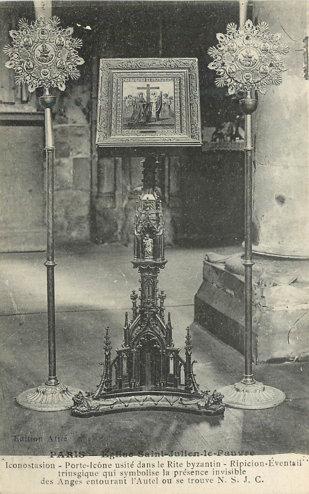 CPA Paris Eglise Saint Julien le Pauvre Iconostasion Porte Icone Usite dans le Rite Byzantin