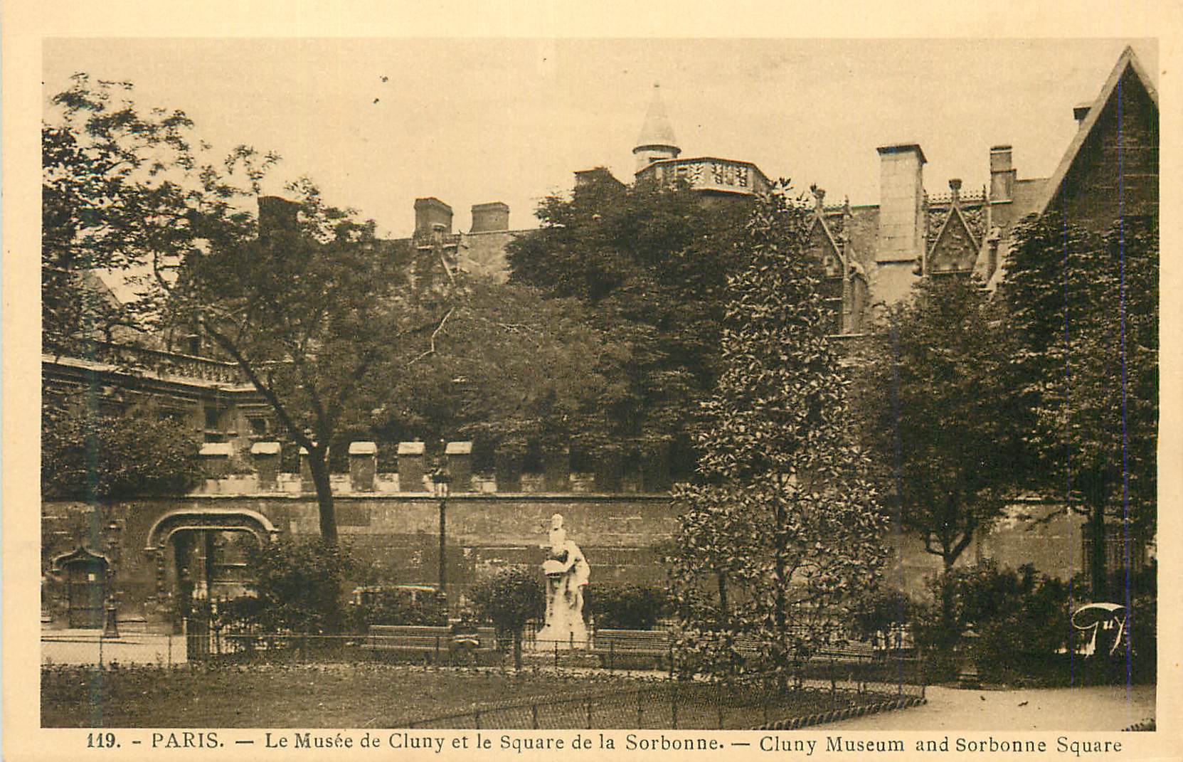 CPA Paris le Musee de Cluny et le Square de la Sorbonne