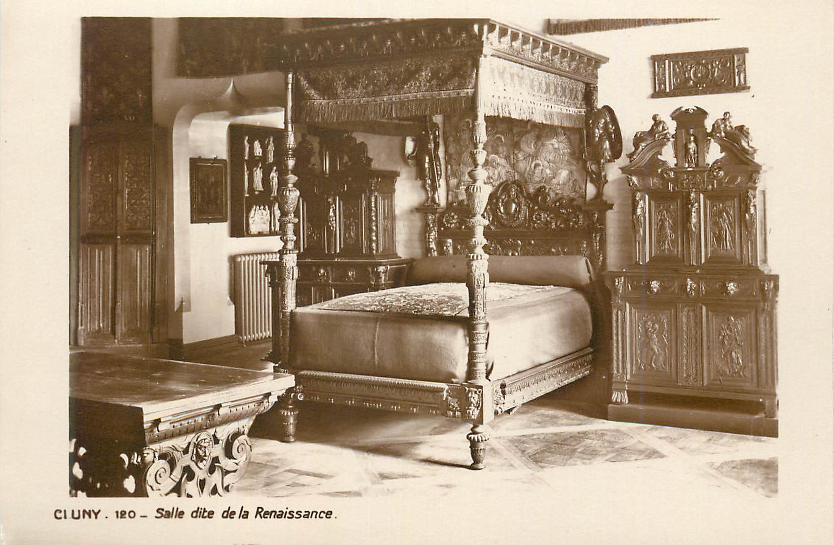 CPA Cluny Salle dite de la Renaissance