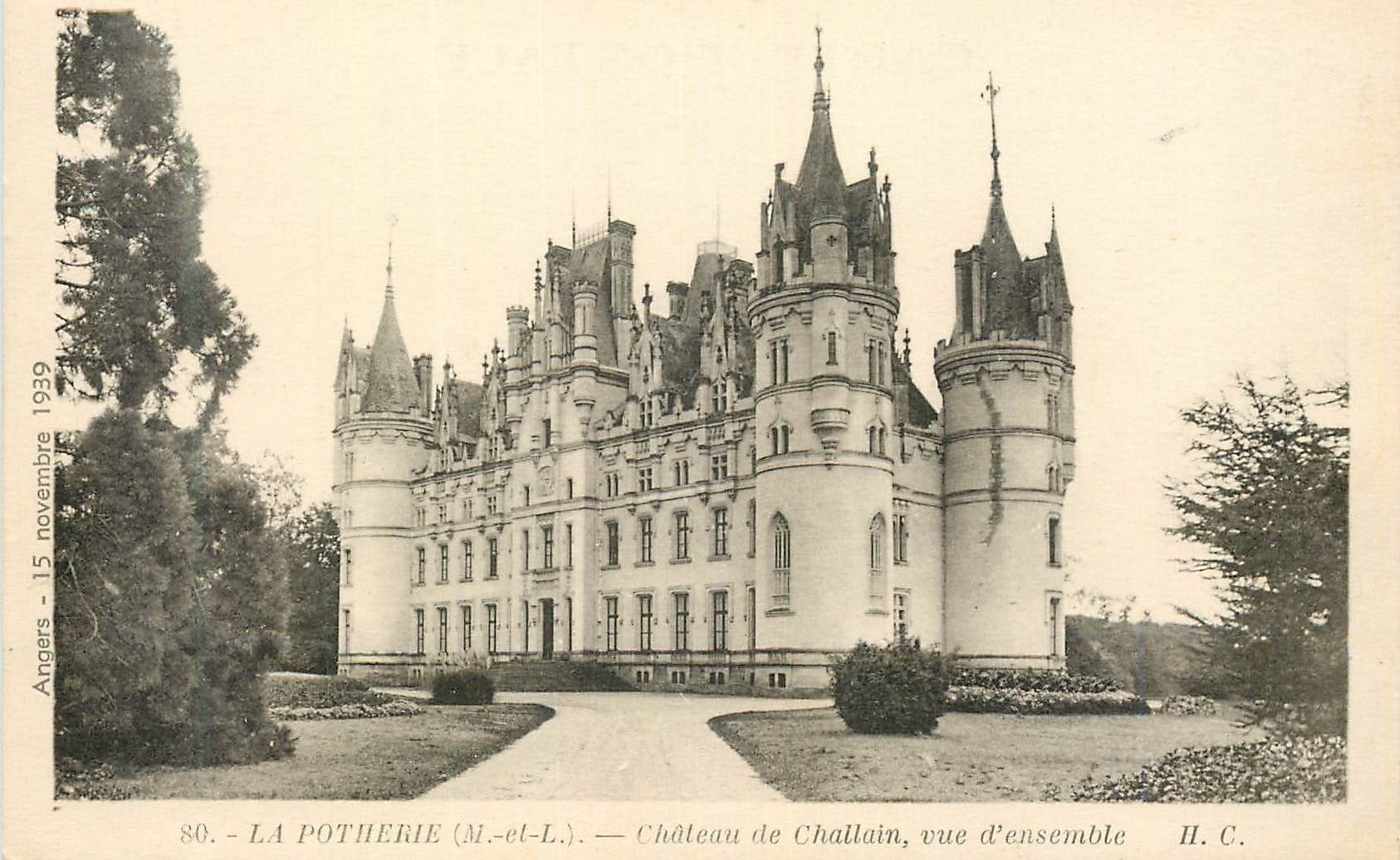 CPA la Potherie (M et L) Chateau de Challain vue d'Ensemble