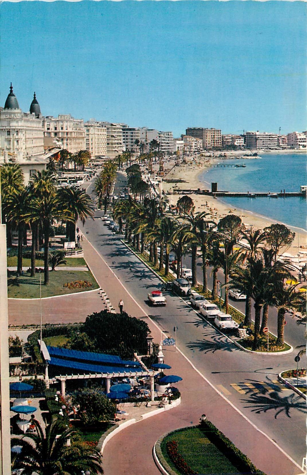 CPM La cote cannes (a m) 6363 le carlton le miramar le martinez avec la nouvelle croisette a double voie