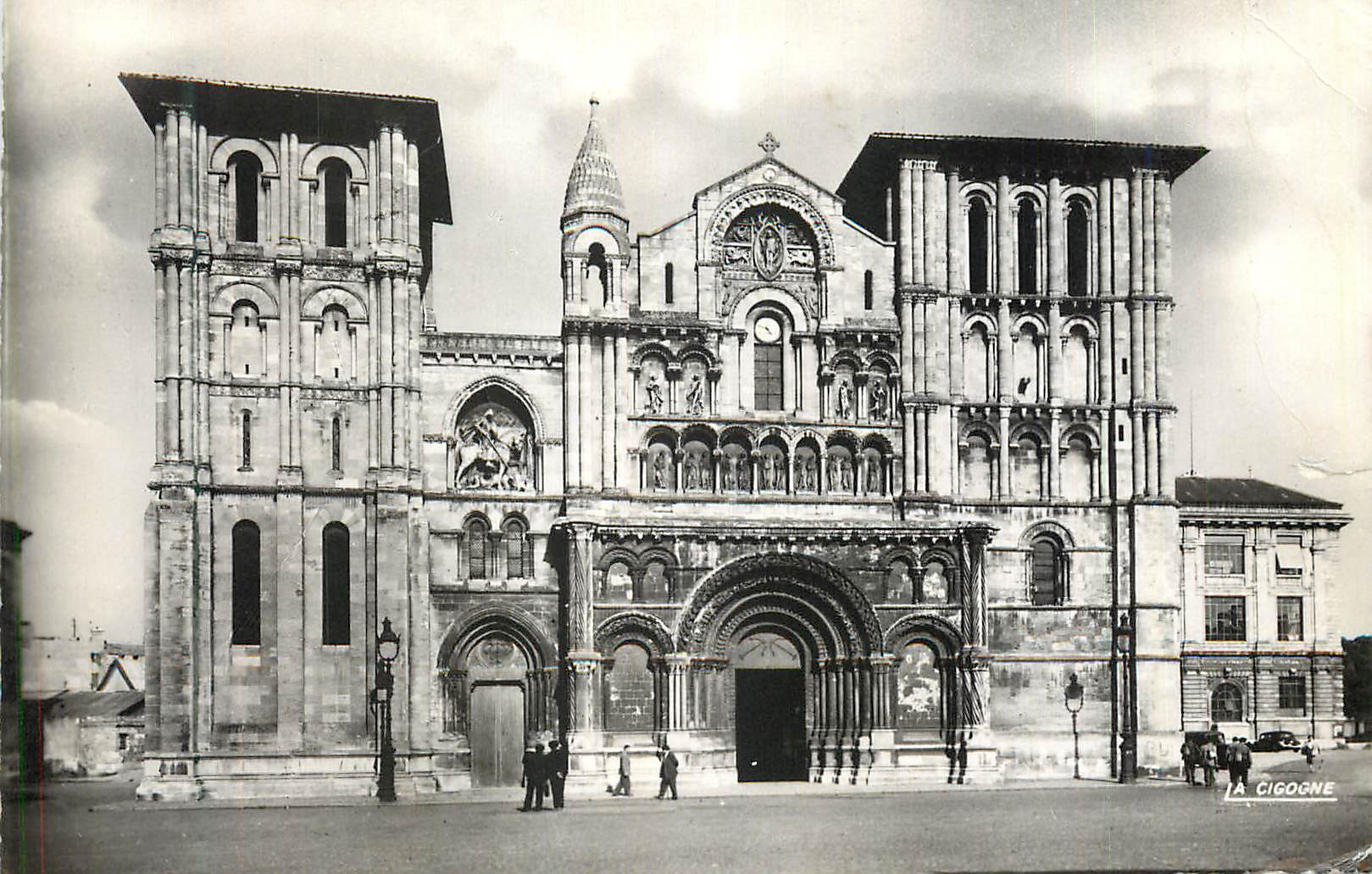 CPM 33 063 84 bordeaux (gironde) l eglise sainte croix