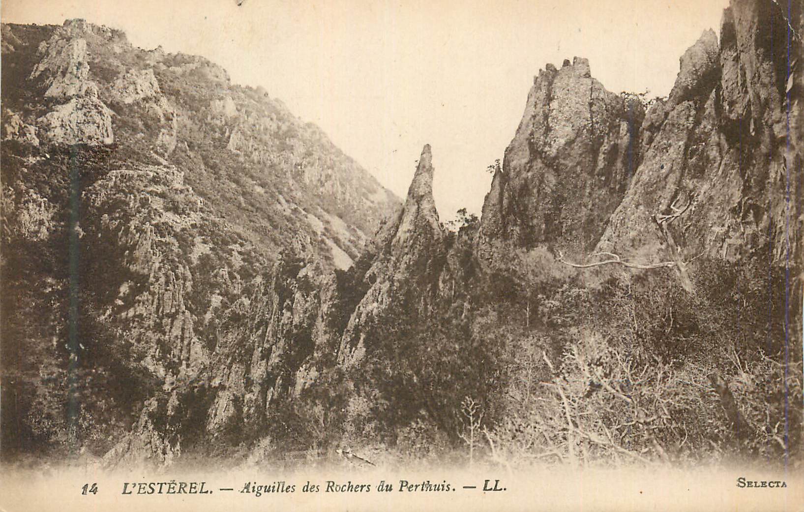 CPA 14 l esterel aiguilles des rochers du perthuis ll