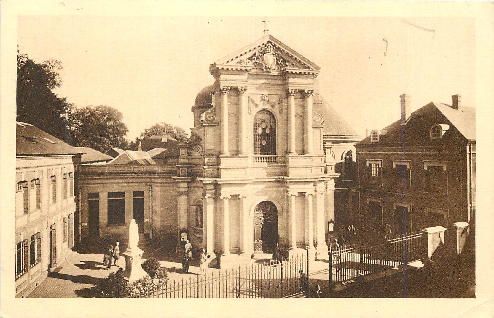 La Chapelle des Carmélites de Lisieux — Façade — série 39 bis, éditeur DEFRA