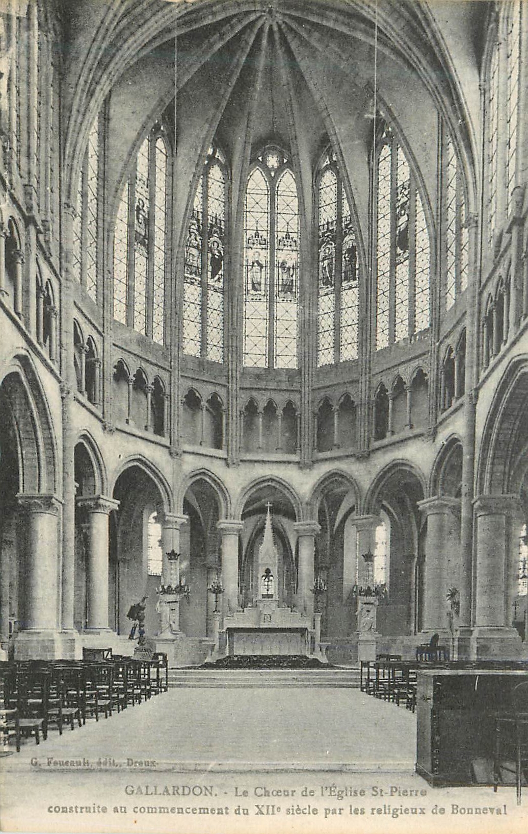 CPA Gallardon le choeur de l eglise st pierre