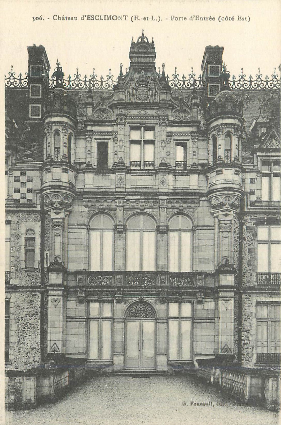 CPA 306 chateau d esclimont (e et l) porte d entree (cote est)