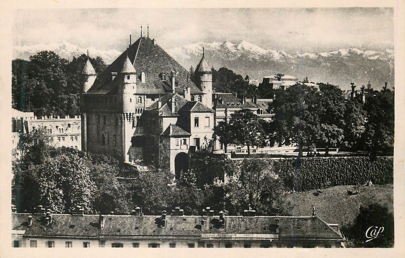 CPA 15 lausanne les alpes le chateau et l esplanade