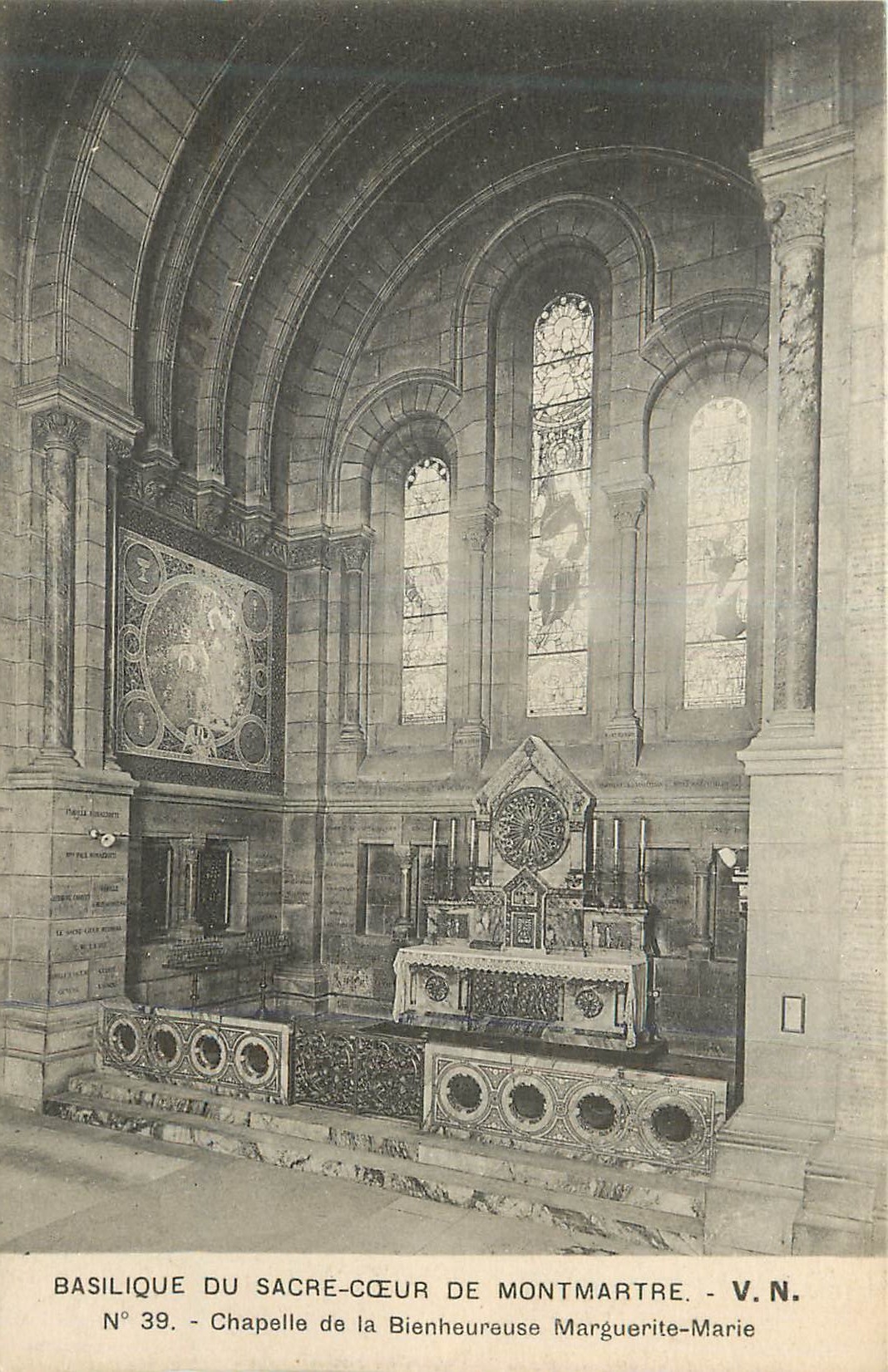 CPA Basilique du sacre coeur de montmartre v n n 39 chapelle de la bienheureuse marguerite marie