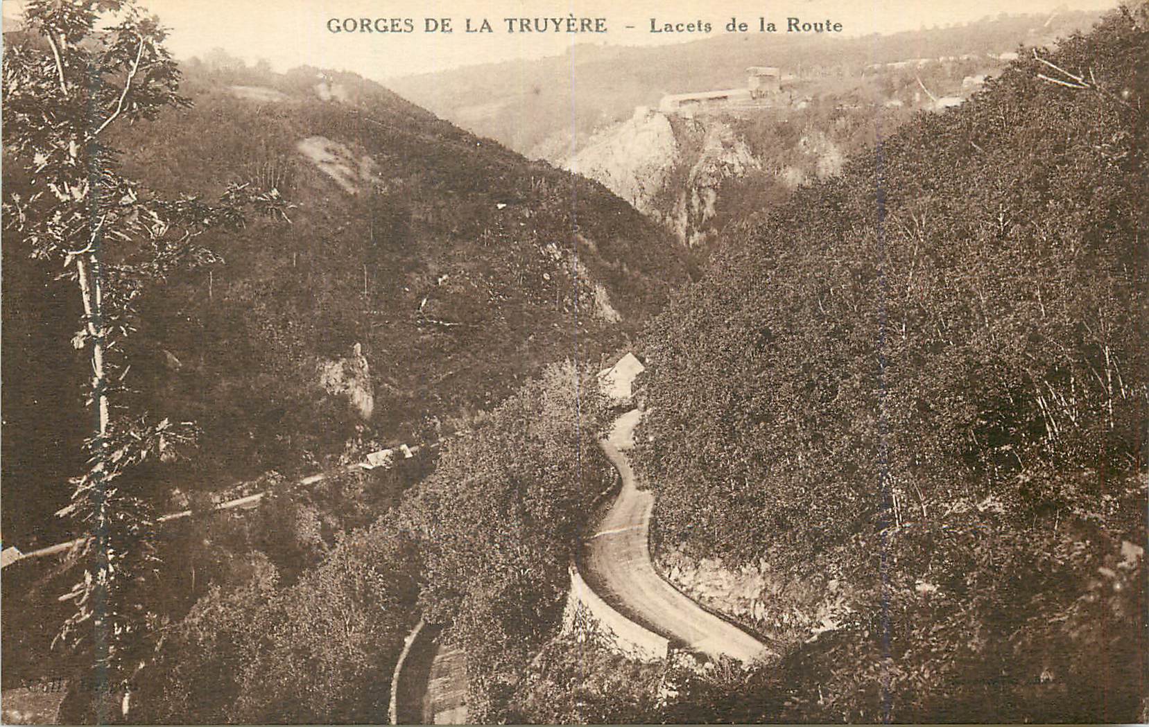 CPA Gorges de la truyere lacets de la route