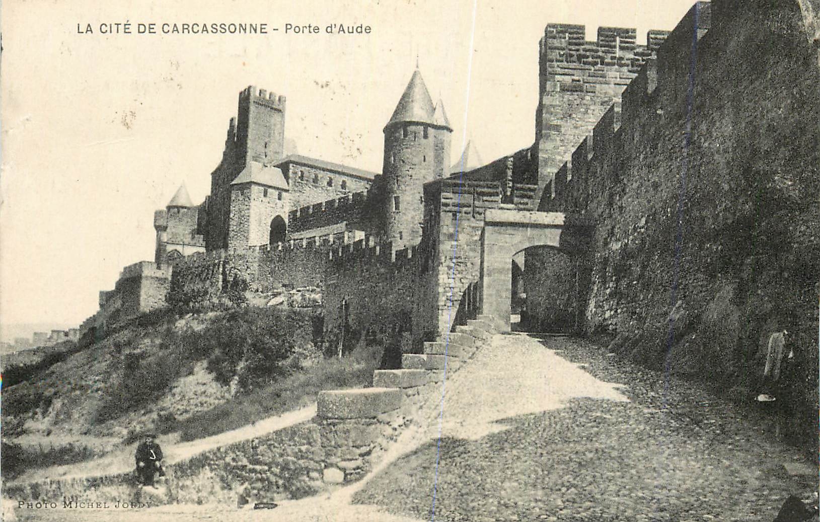 CPA La cite de carcassonne porte d aude