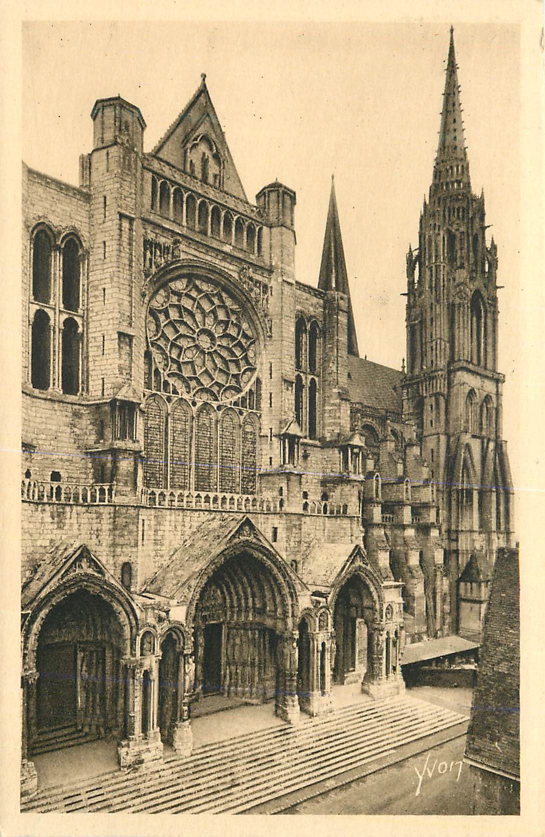 Chartres — Le Portail Nord et la Flèche — Éditions d'Art YVON