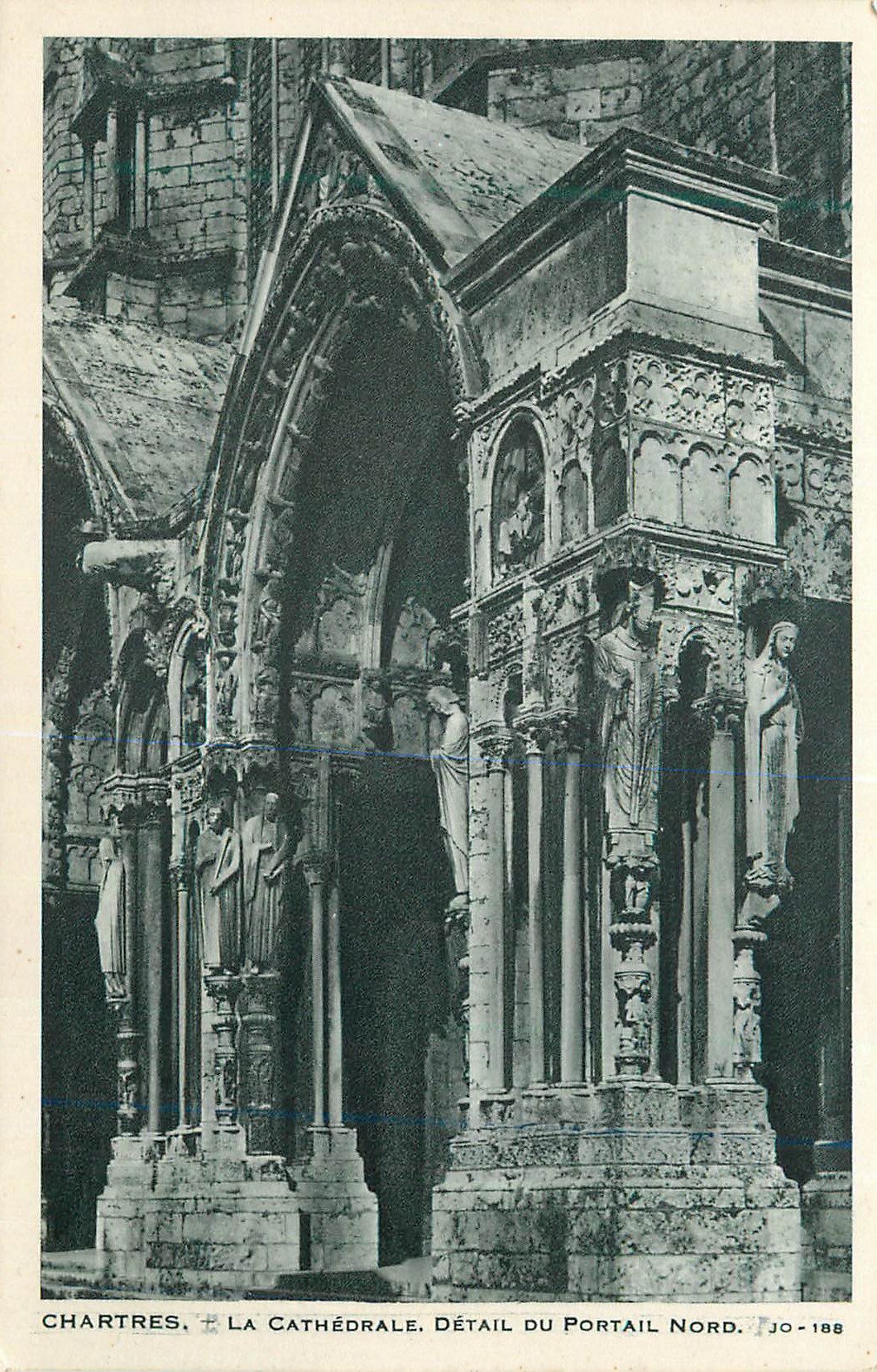 CPA Chartres la cathedrale detail du portail nord
