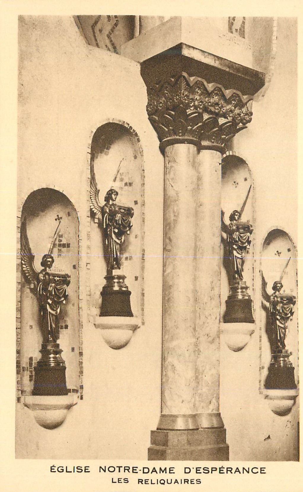CPA Eglise notre dame d esperance les reliquaires