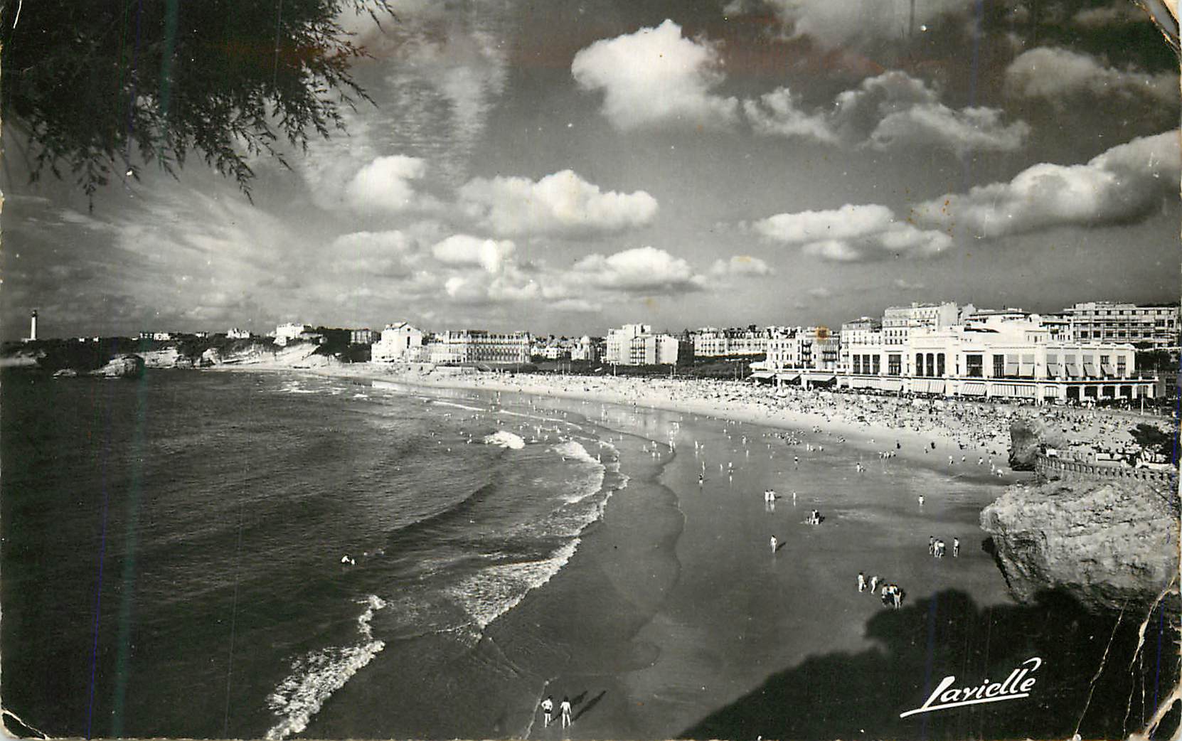 CPM P 779 biarritz un bel effet de lumiere sur la grande place