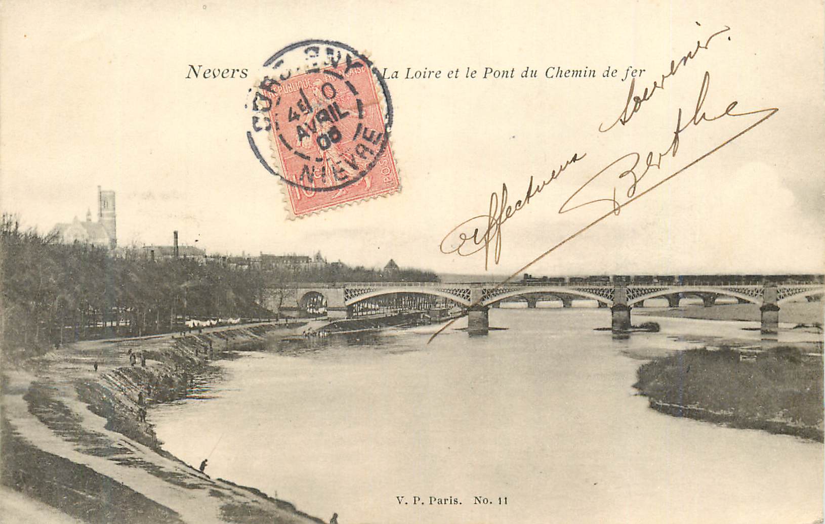CPA Nevers le loire et le pont du chemin de fer