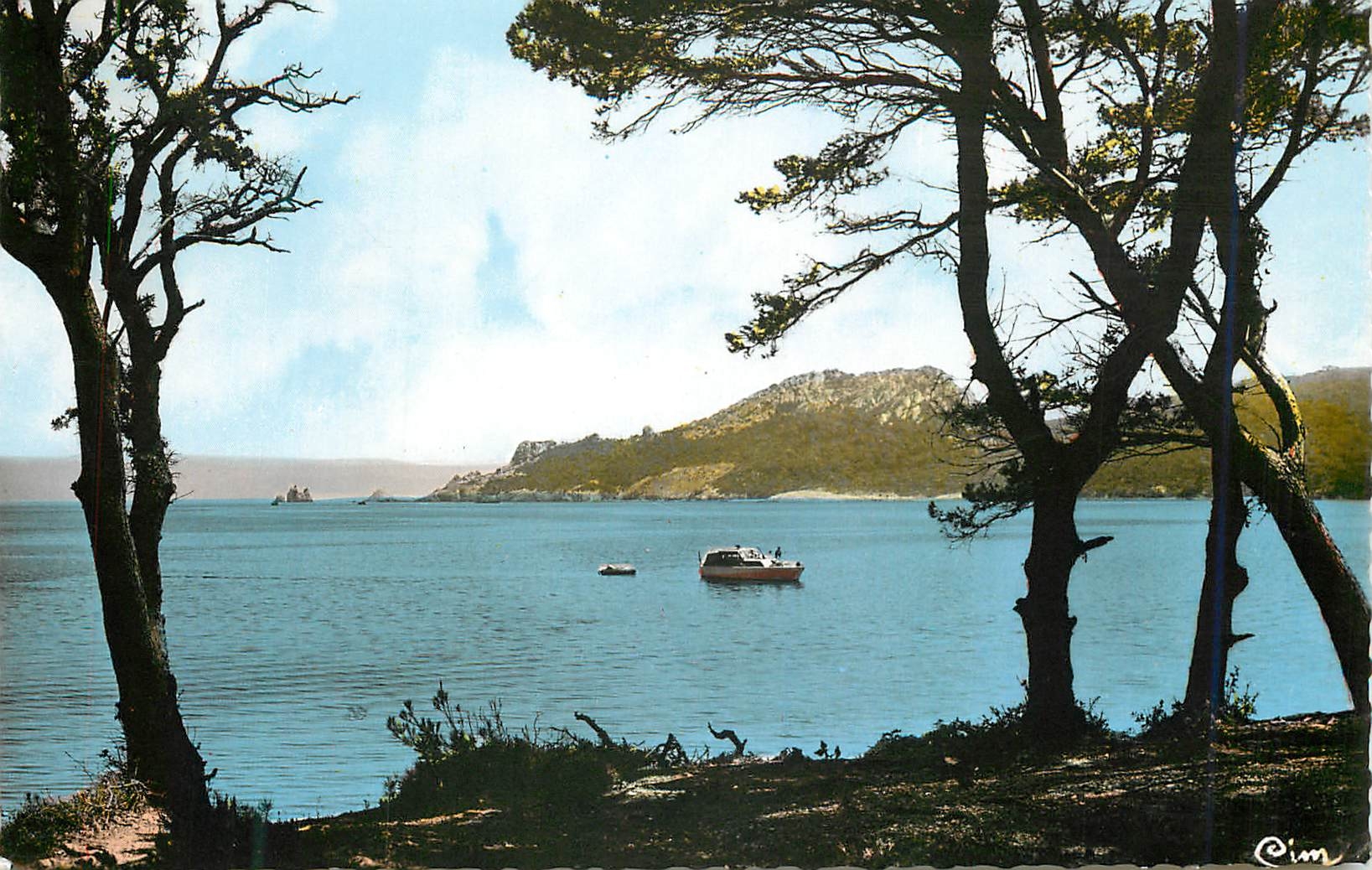 CPM Porquerolles(83 var) 753 rocher des medes et plages de notre dame